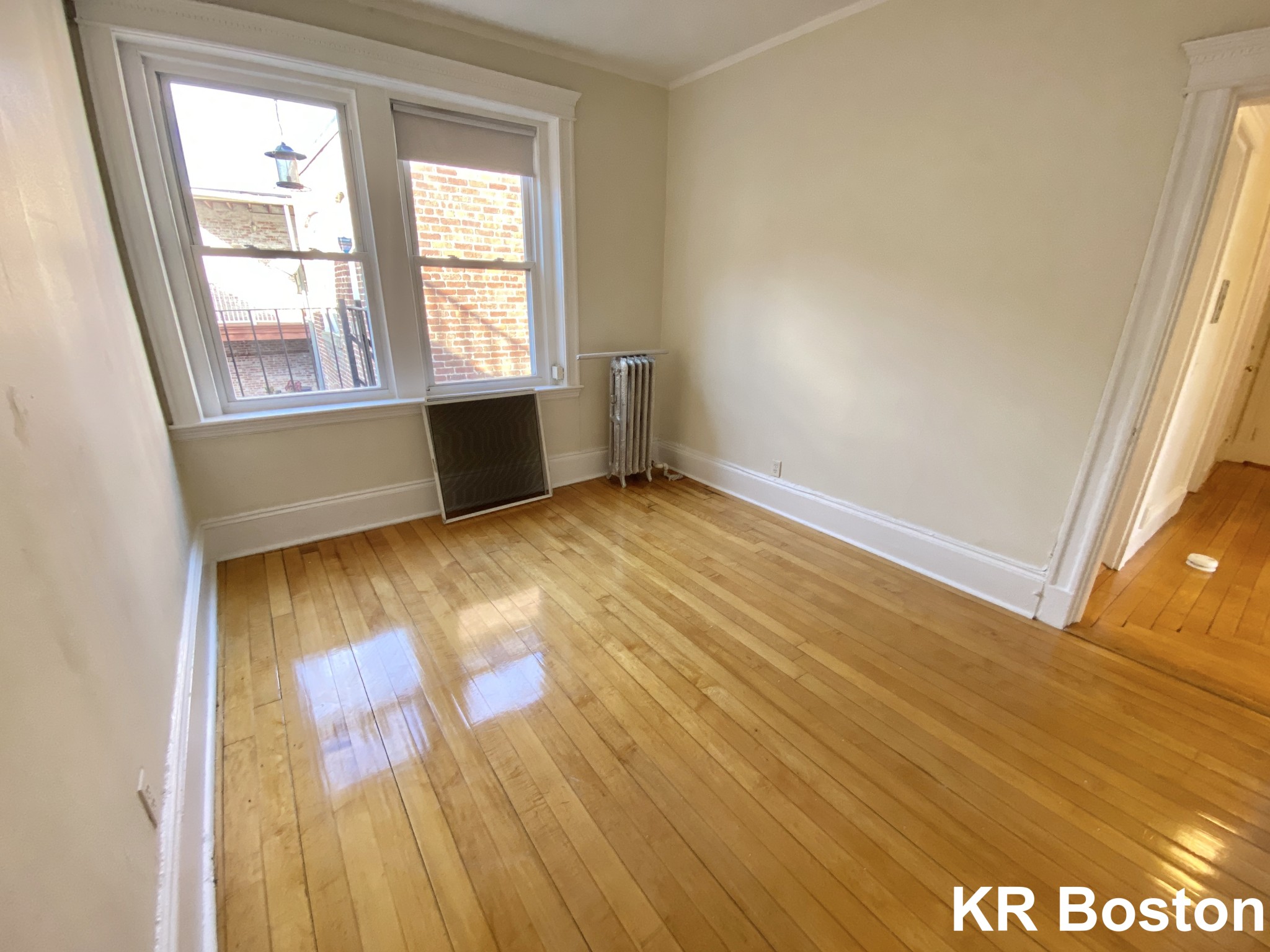 1822 Beacon St, Chestnut Hill