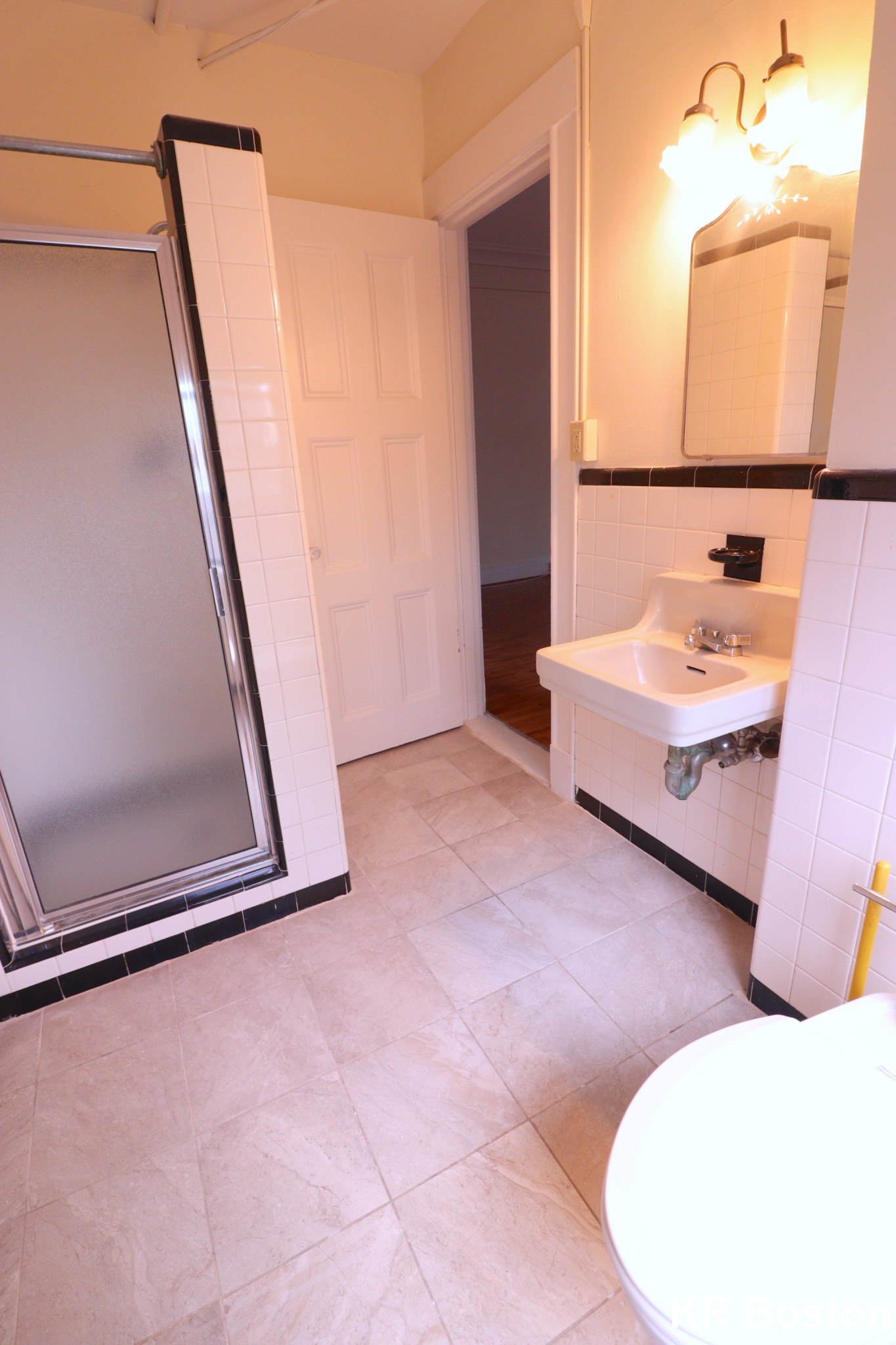 Studio bed, 1 bath apartment for rent at 62 Boylston St Unit 825, Back Bay — photo 7 of 9