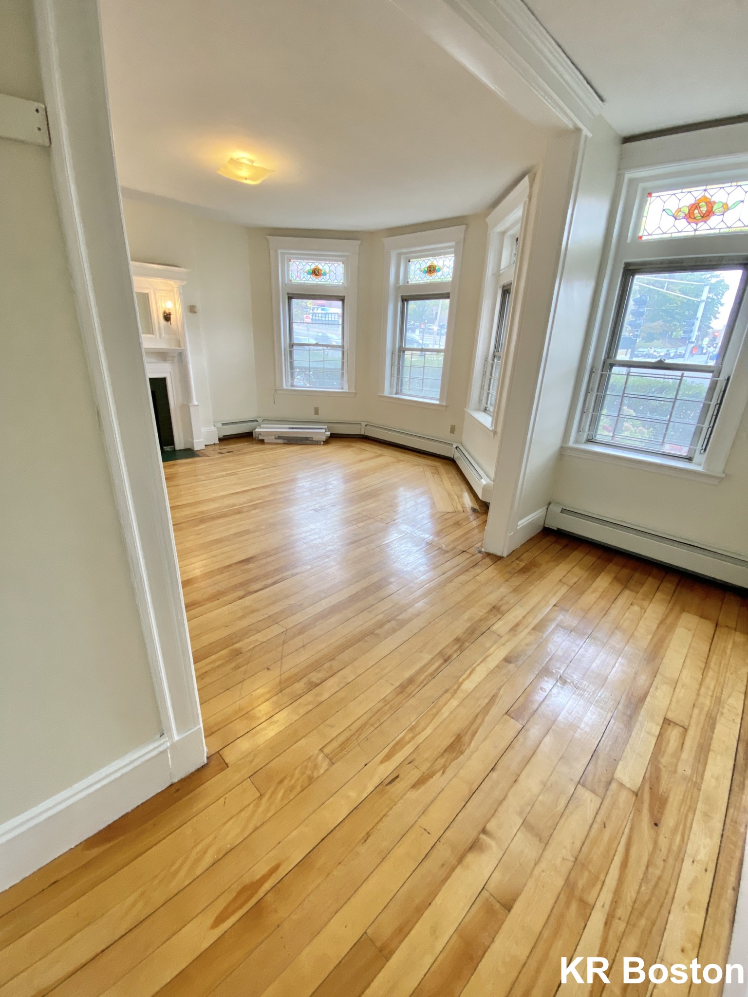 1426 Commonwealth Ave, Brighton