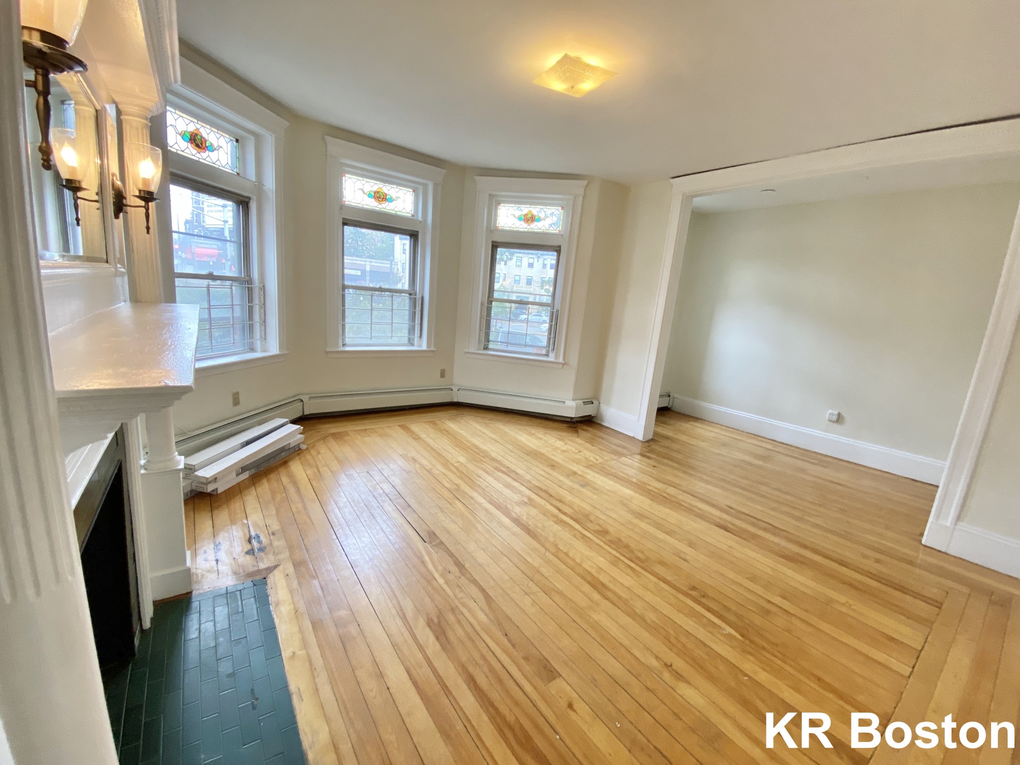 1426 Commonwealth Ave, Brighton