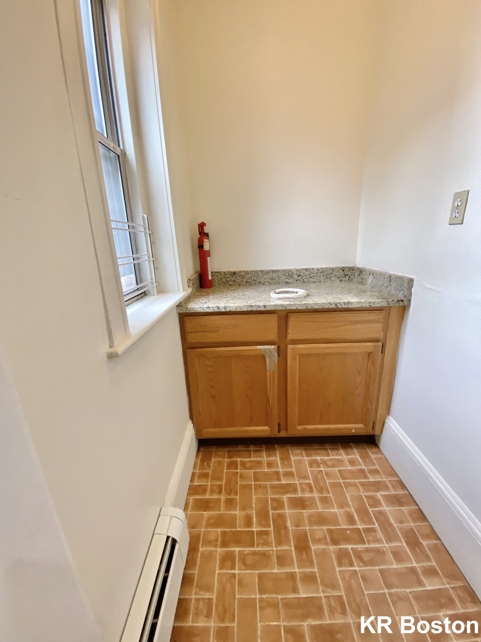 1426 Commonwealth Ave, Brighton