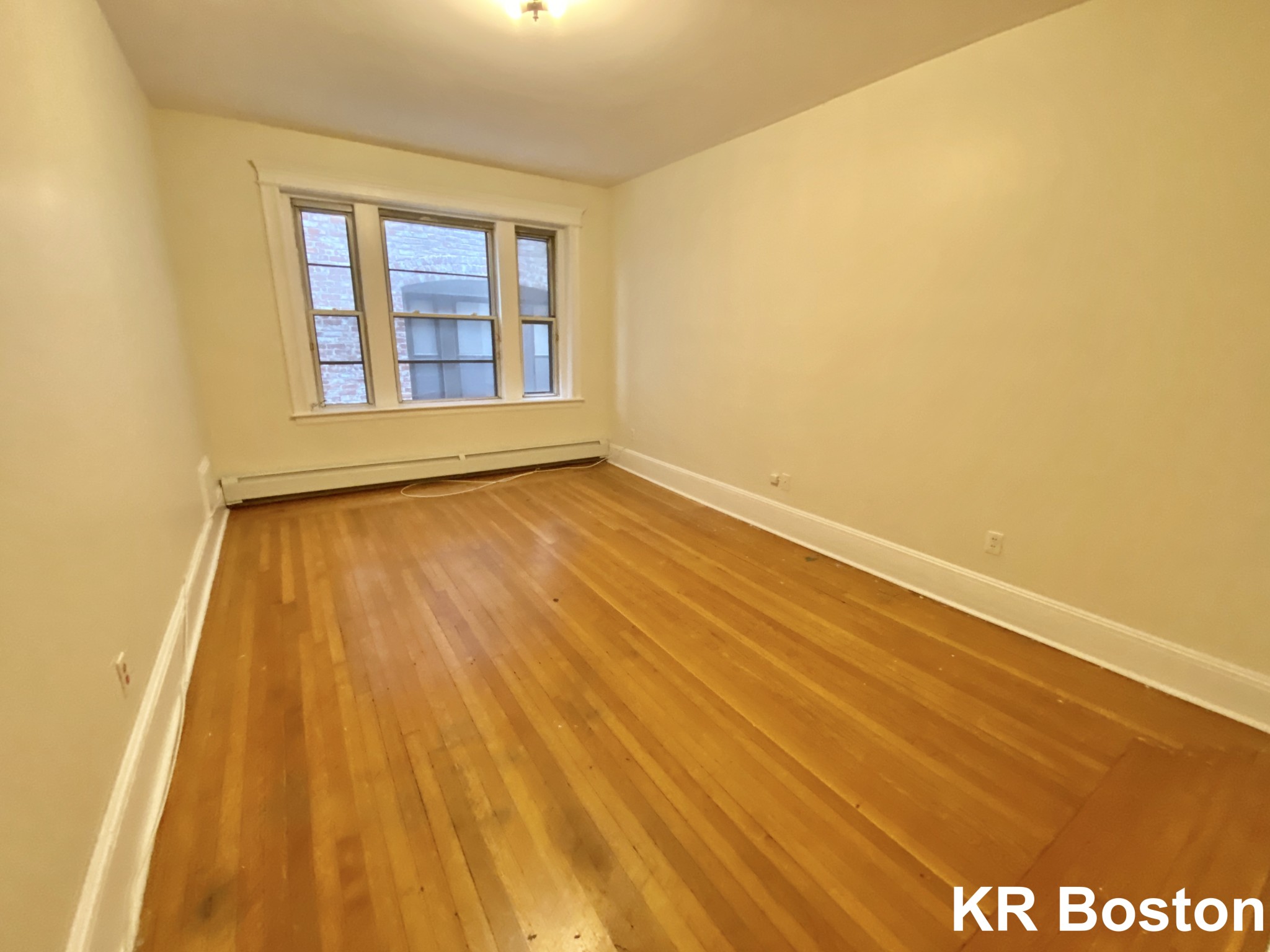 1426 Commonwealth Ave, Brighton