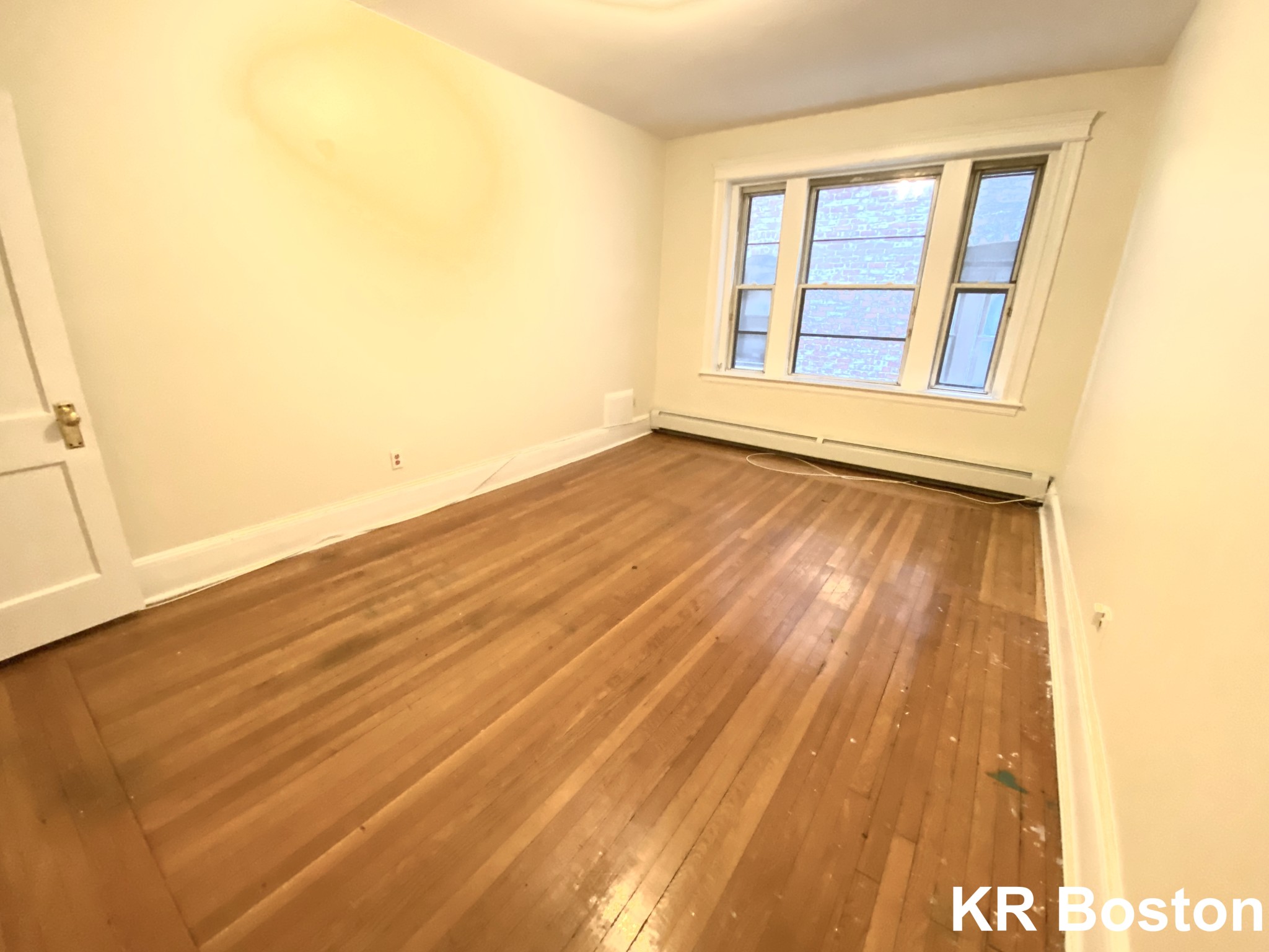 1426 Commonwealth Ave, Brighton