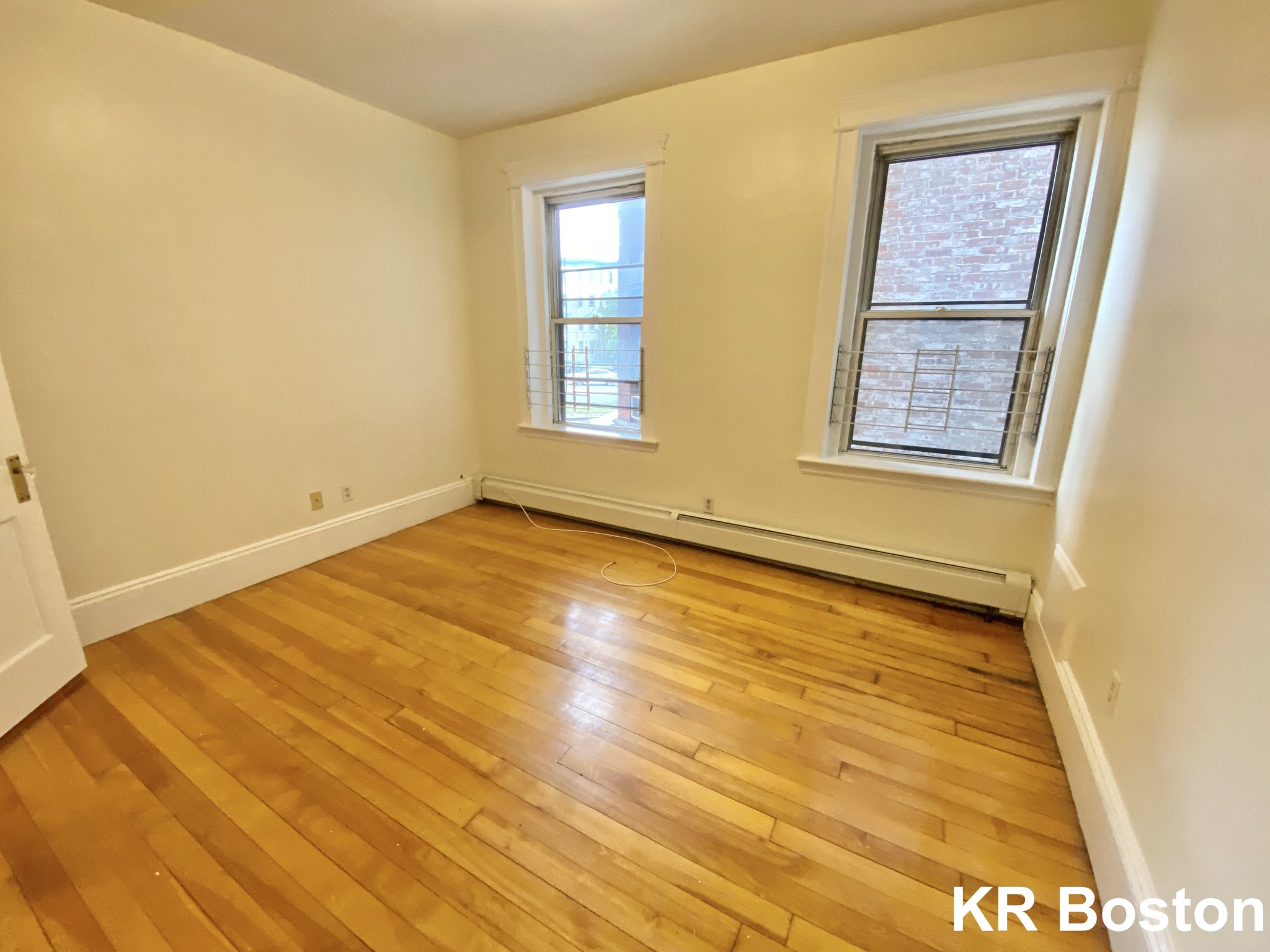 1426 Commonwealth Ave, Brighton