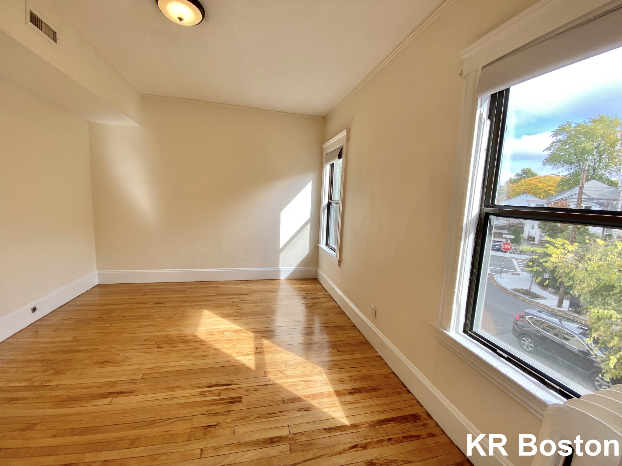 24 Hamilton Rd, Coolidge Corner