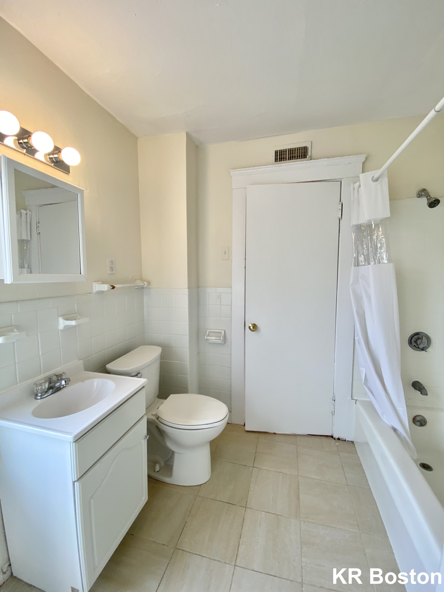 24 Hamilton Rd, Coolidge Corner