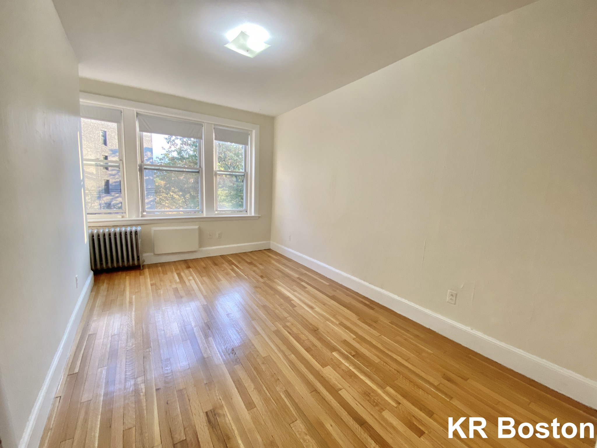 33 Lancaster Ter, Allston