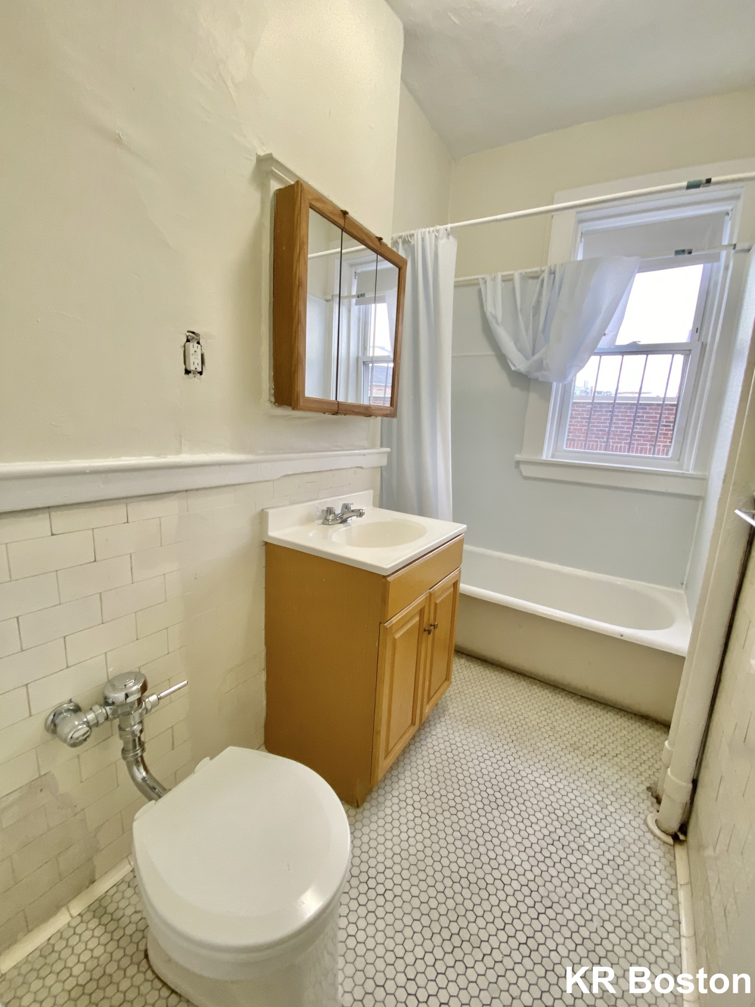 1185 Boylston St, Fenway