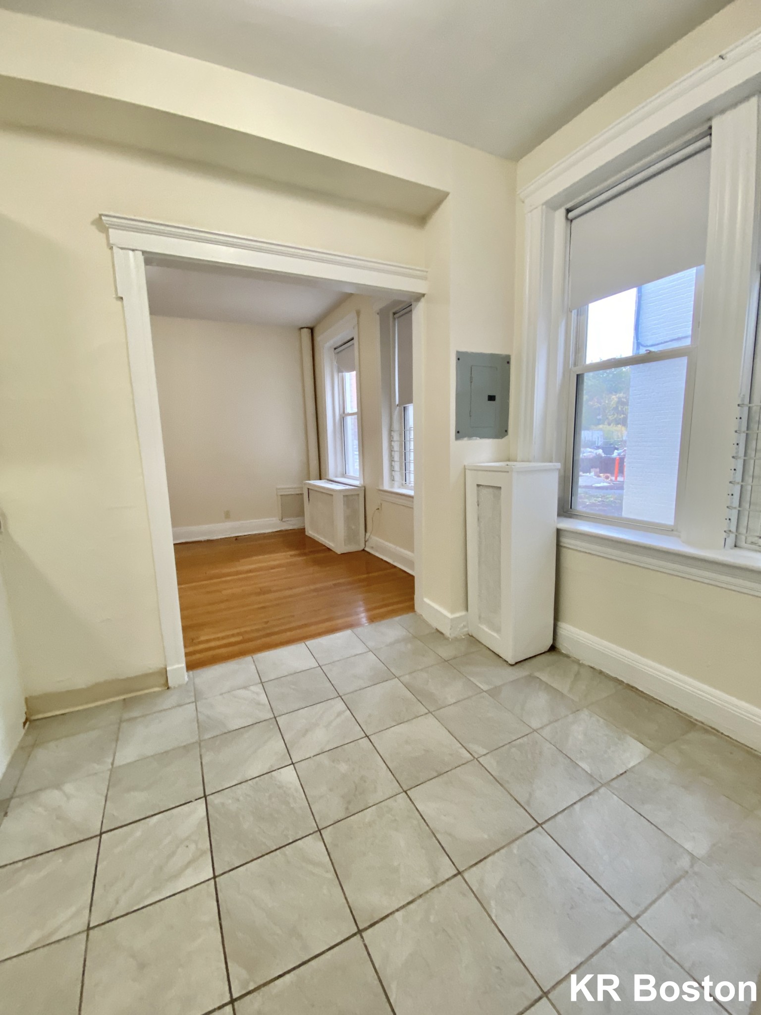 2 bed, 1 bath apartment for rent at 131 Washington St Unit 5, Brighton — photo 4 of 10