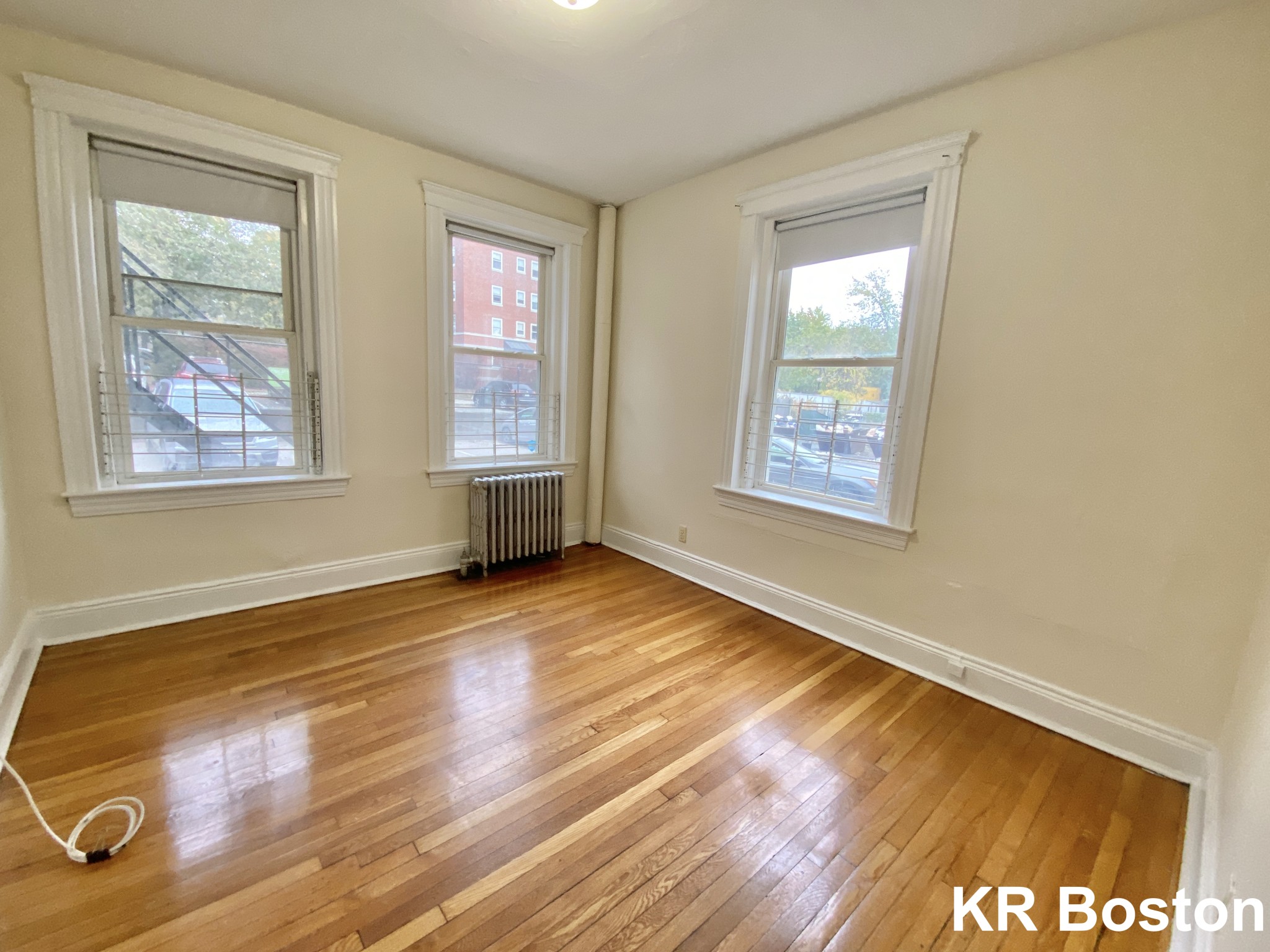 2 bed, 1 bath apartment for rent at 131 Washington St Unit 5, Brighton — photo 2 of 10