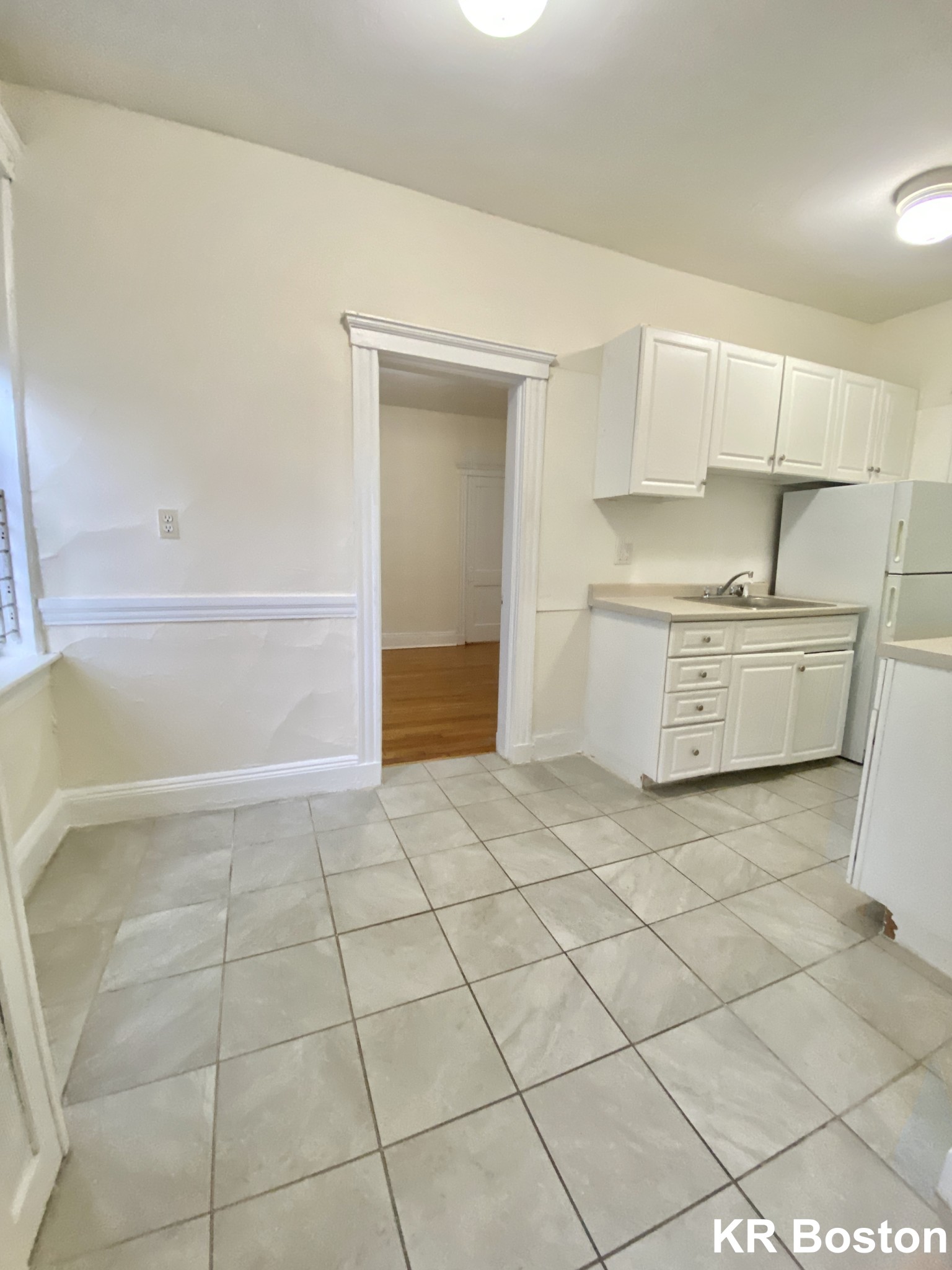 2 bed, 1 bath apartment for rent at 131 Washington St Unit 5, Brighton — photo 9 of 10