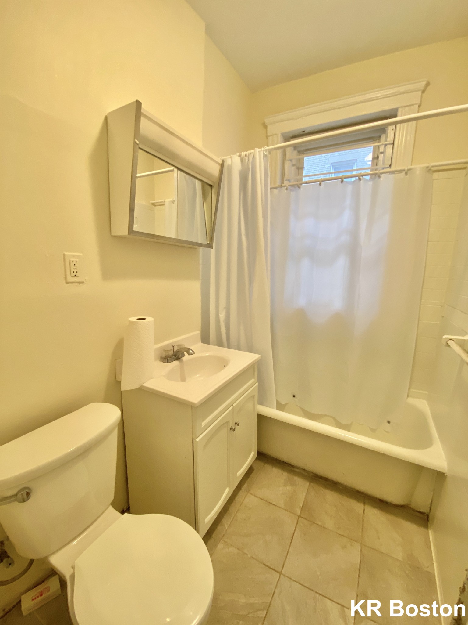 135 Washington St, Brighton