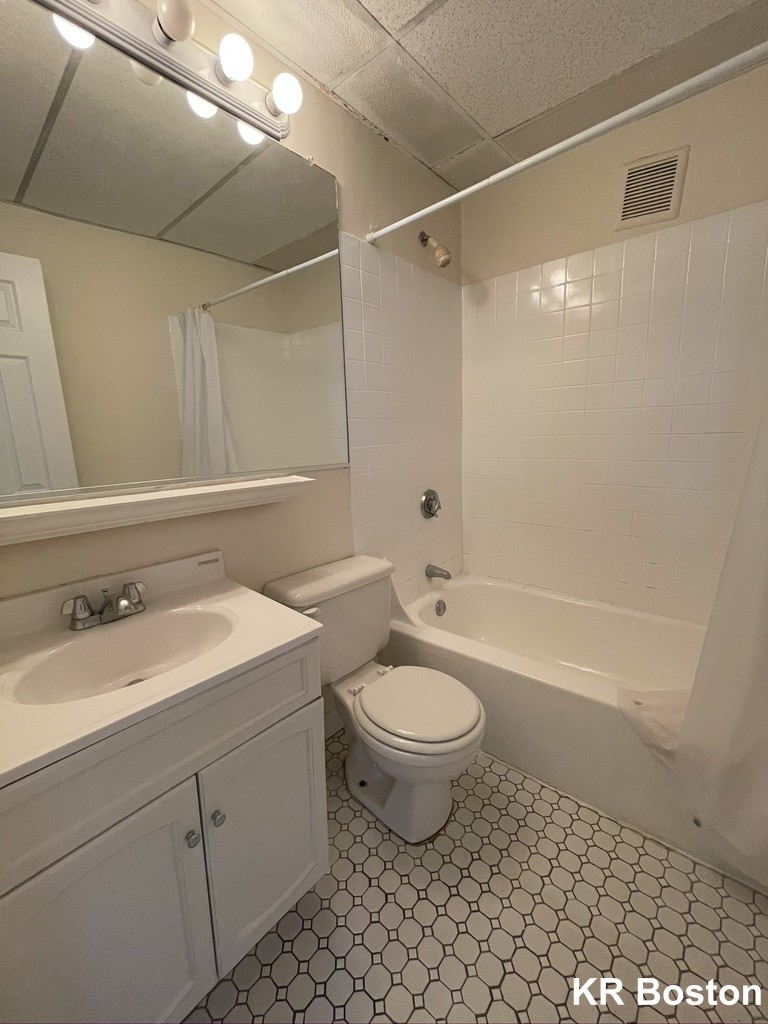 437 Cambridge St, Allston