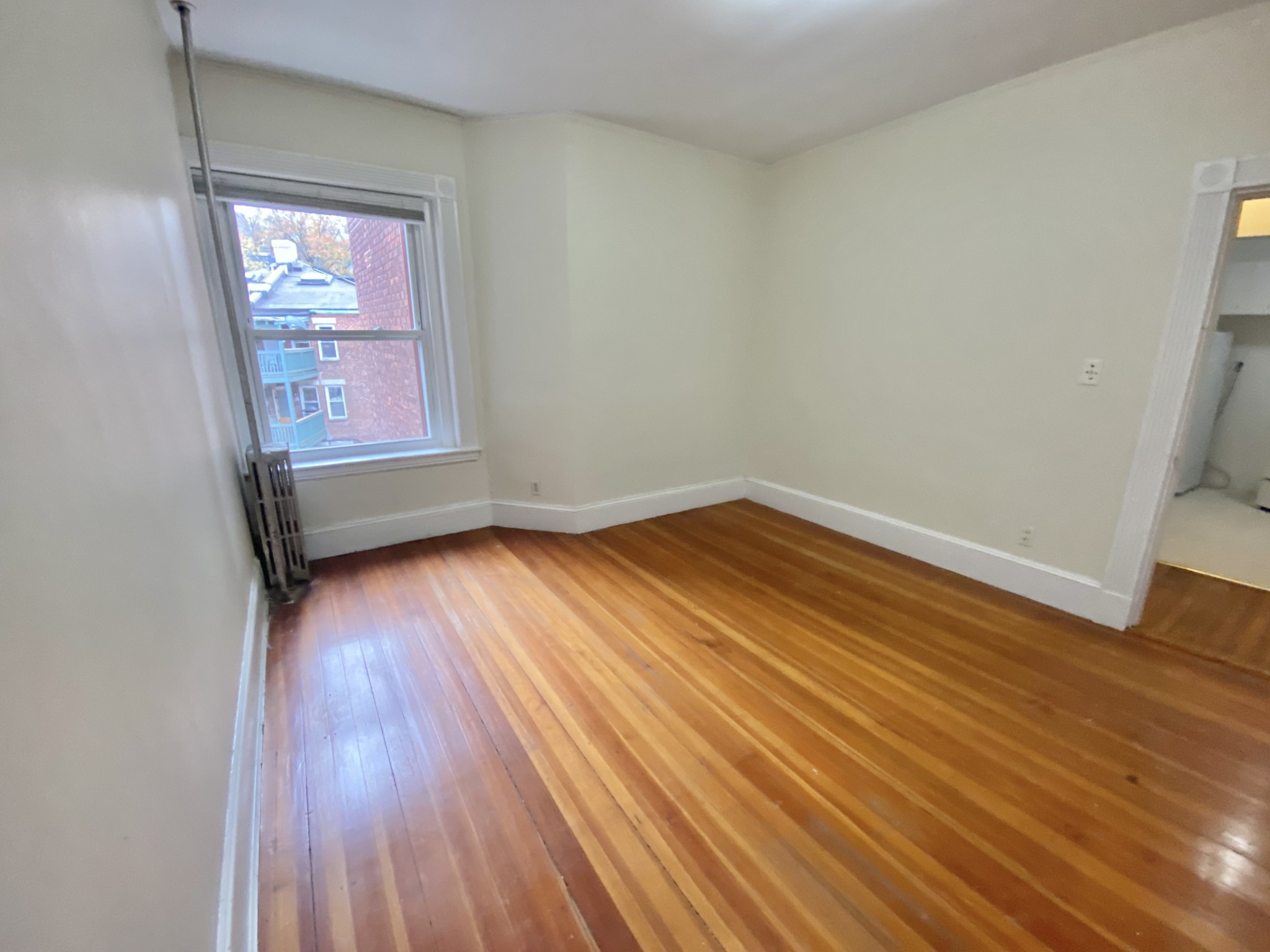 1595 Beacon St, Washington Square