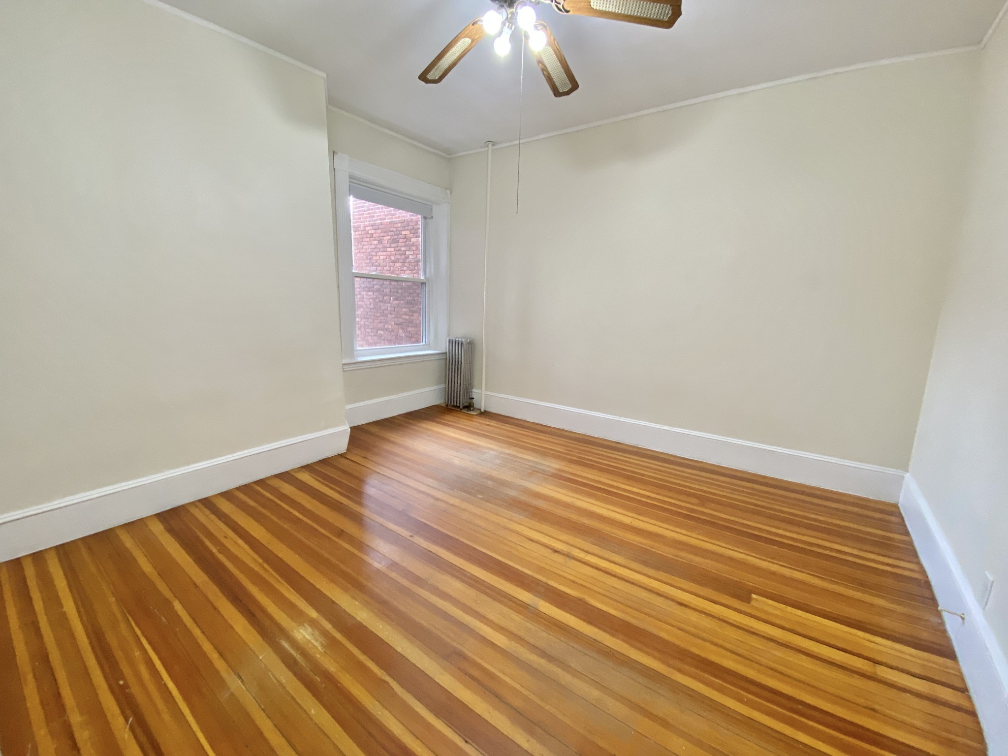 1589 Beacon St, Washington Square