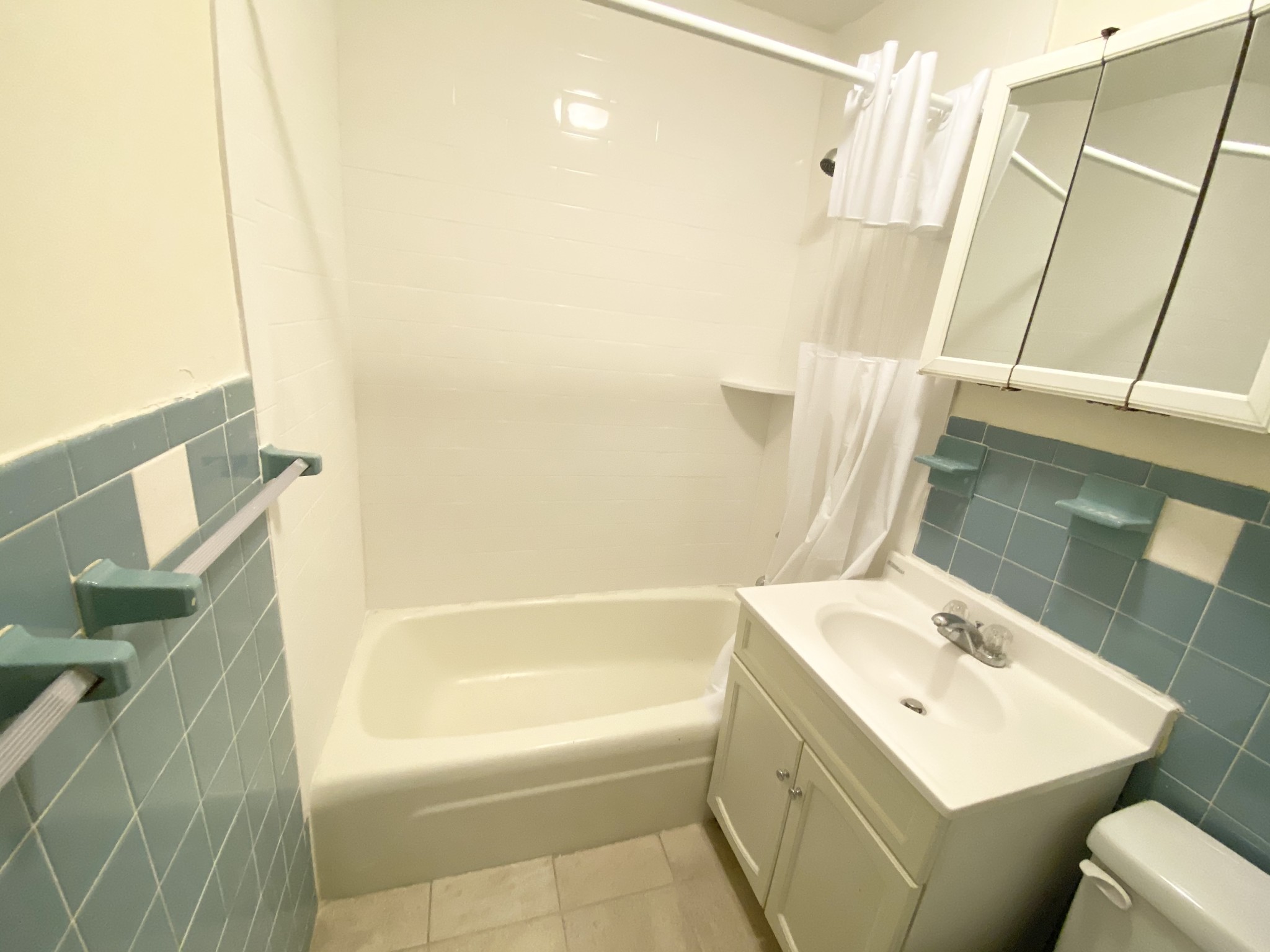 4 Gardner St, Allston