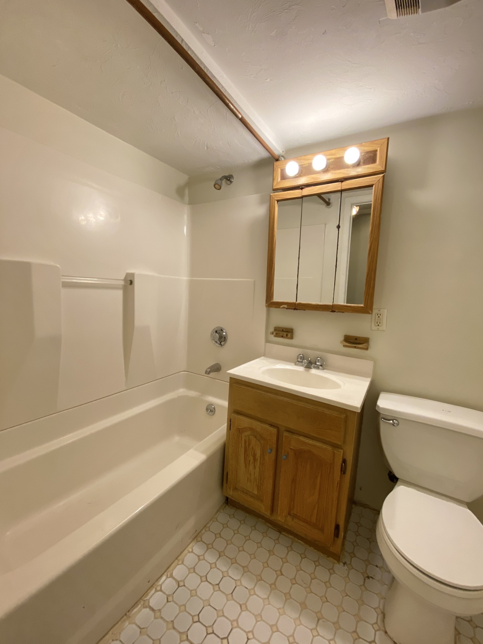 1 bed, 1 bath apartment for rent at 103 Gordon St Unit G2, Brighton — photo 4 of 19
