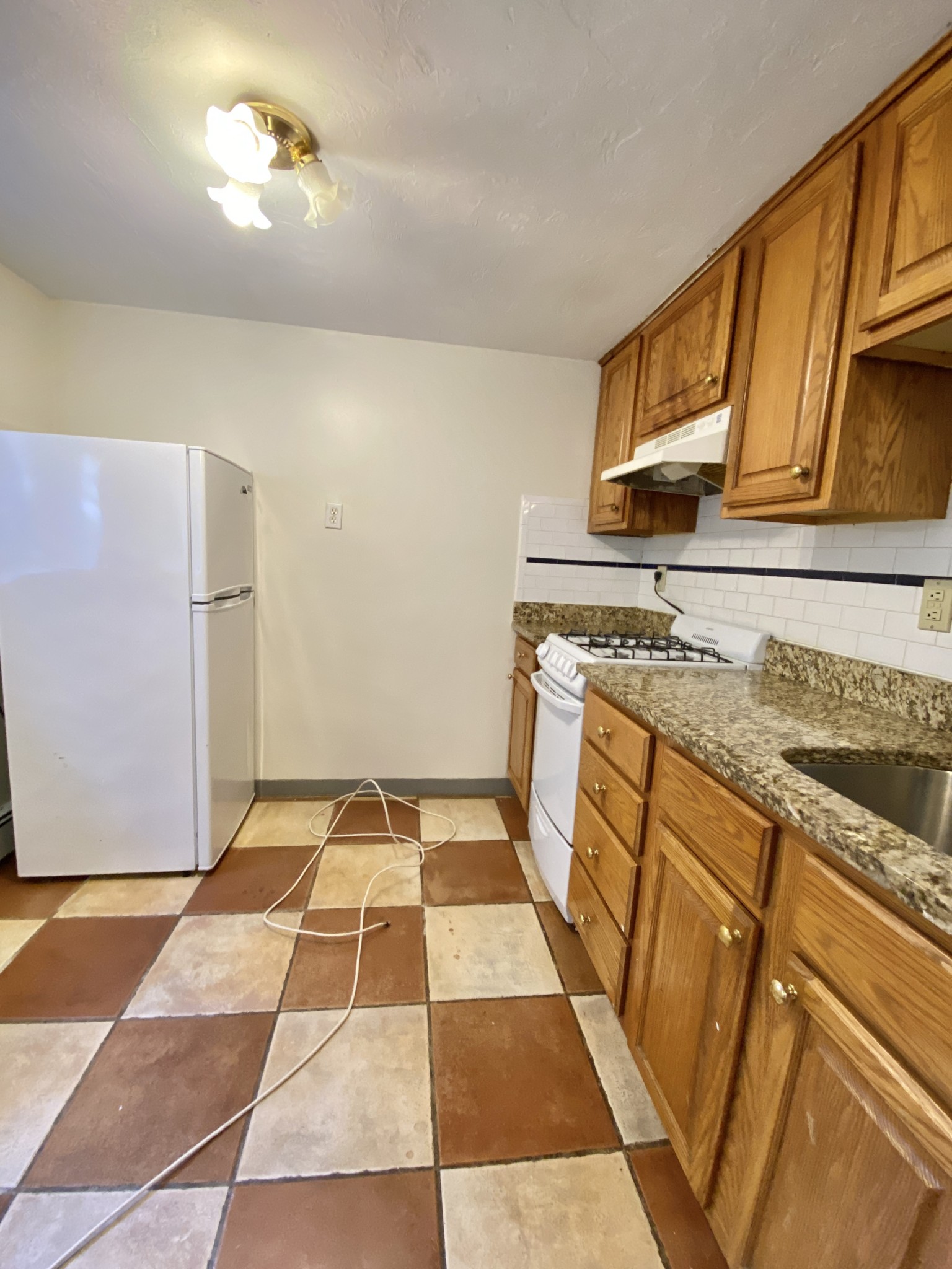 1 bed, 1 bath apartment for rent at 103 Gordon St Unit G2, Brighton — photo 7 of 19