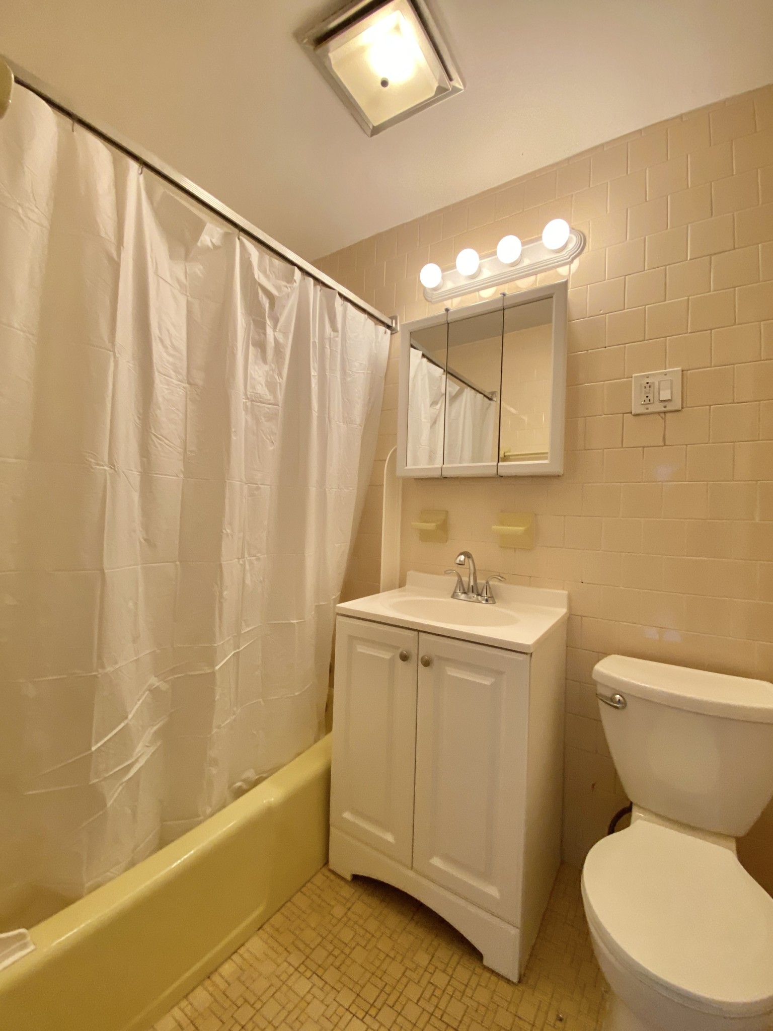 1 bed, 1 bath apartment for rent at 8 Armington St Unit 4, Allston — photo 8 of 9