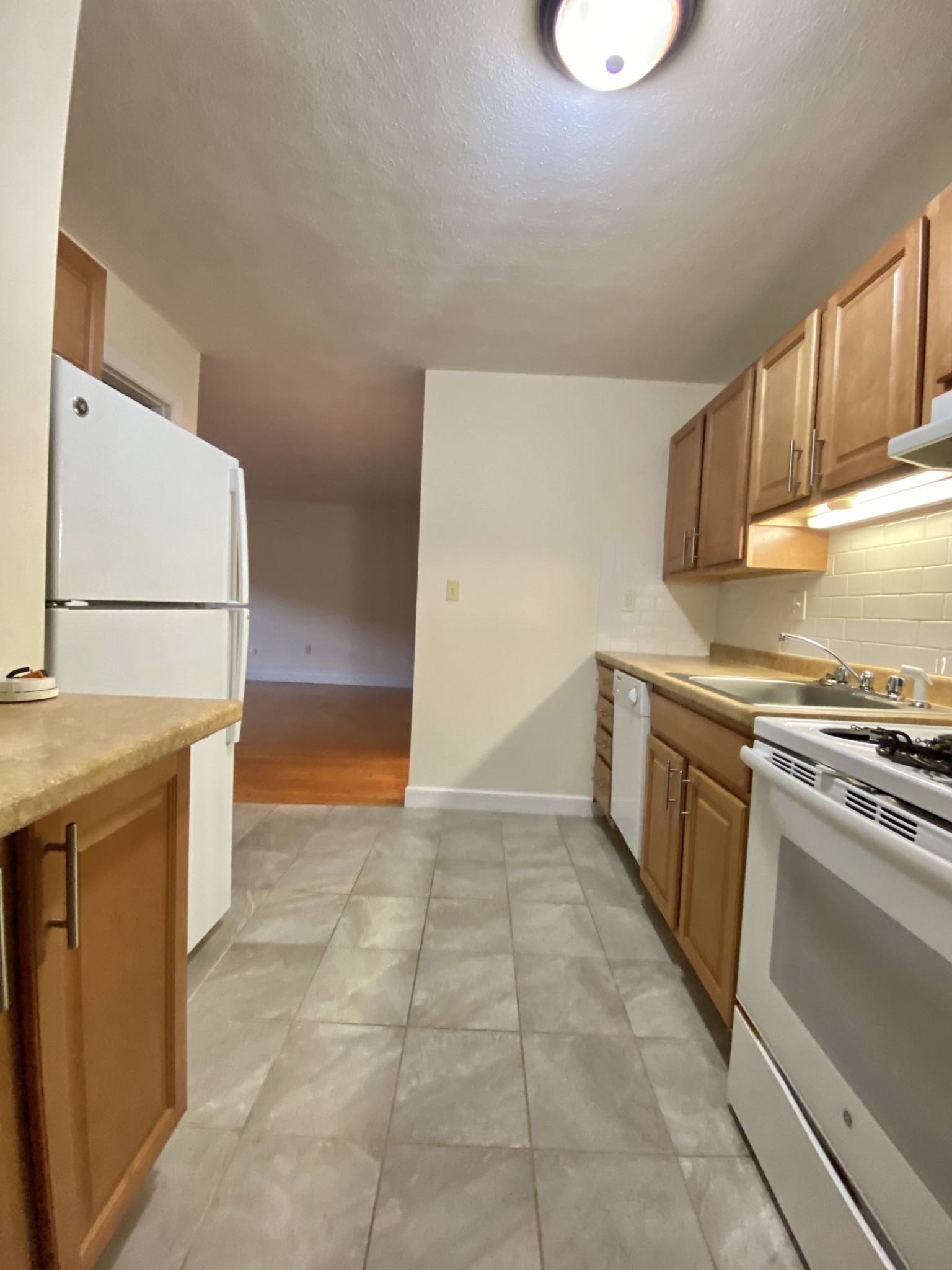 1 bed, 1 bath apartment for rent at 8 Armington St Unit 4, Allston — photo 1 of 9