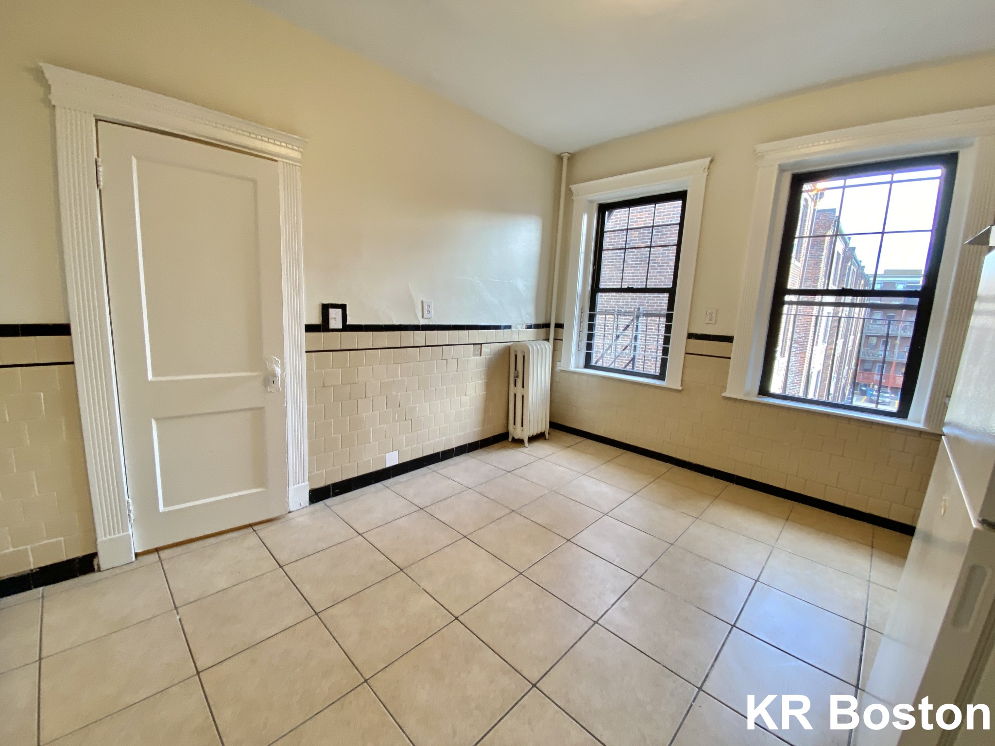2 bed, 1 bath apartment for rent at 1412 Commonwealth Ave Unit 14, Brighton — photo 8 of 20