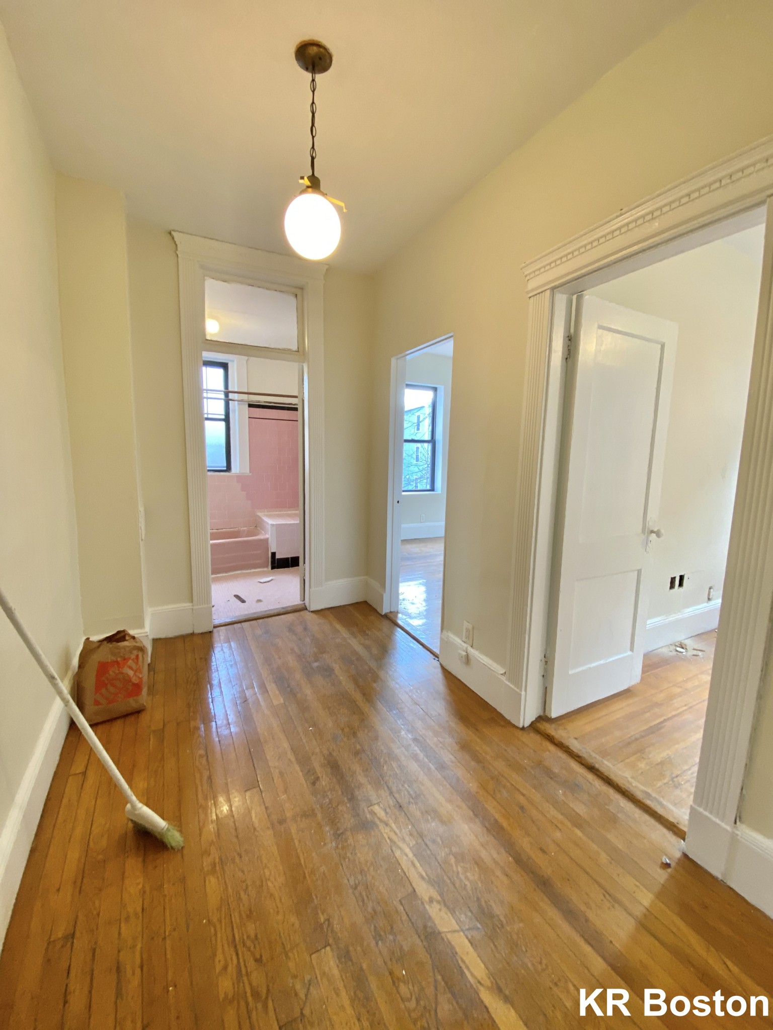 2 bed, 1 bath apartment for rent at 1412 Commonwealth Ave Unit 14, Brighton — photo 5 of 20