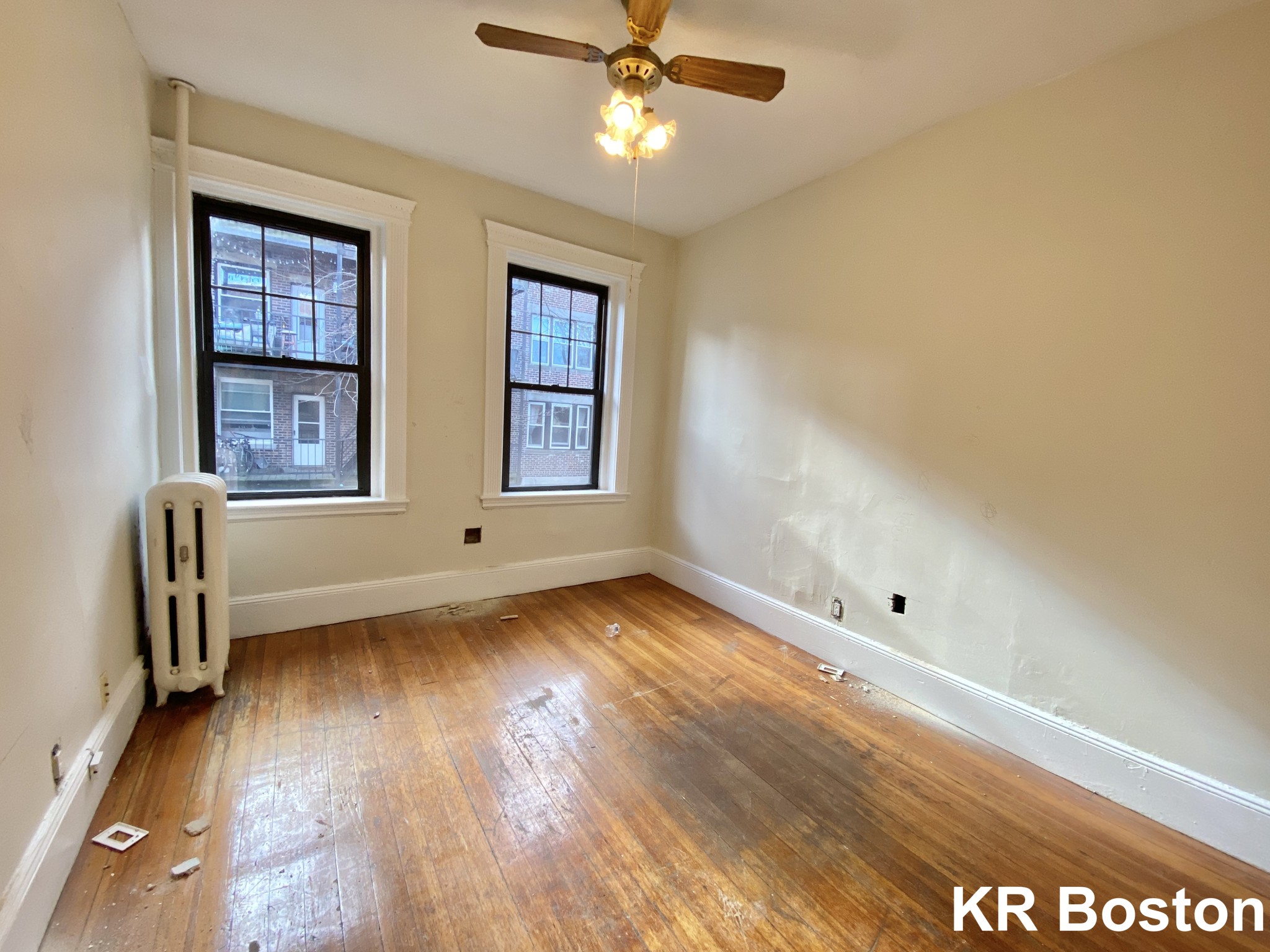 2 bed, 1 bath apartment for rent at 1412 Commonwealth Ave Unit 14, Brighton — photo 2 of 20