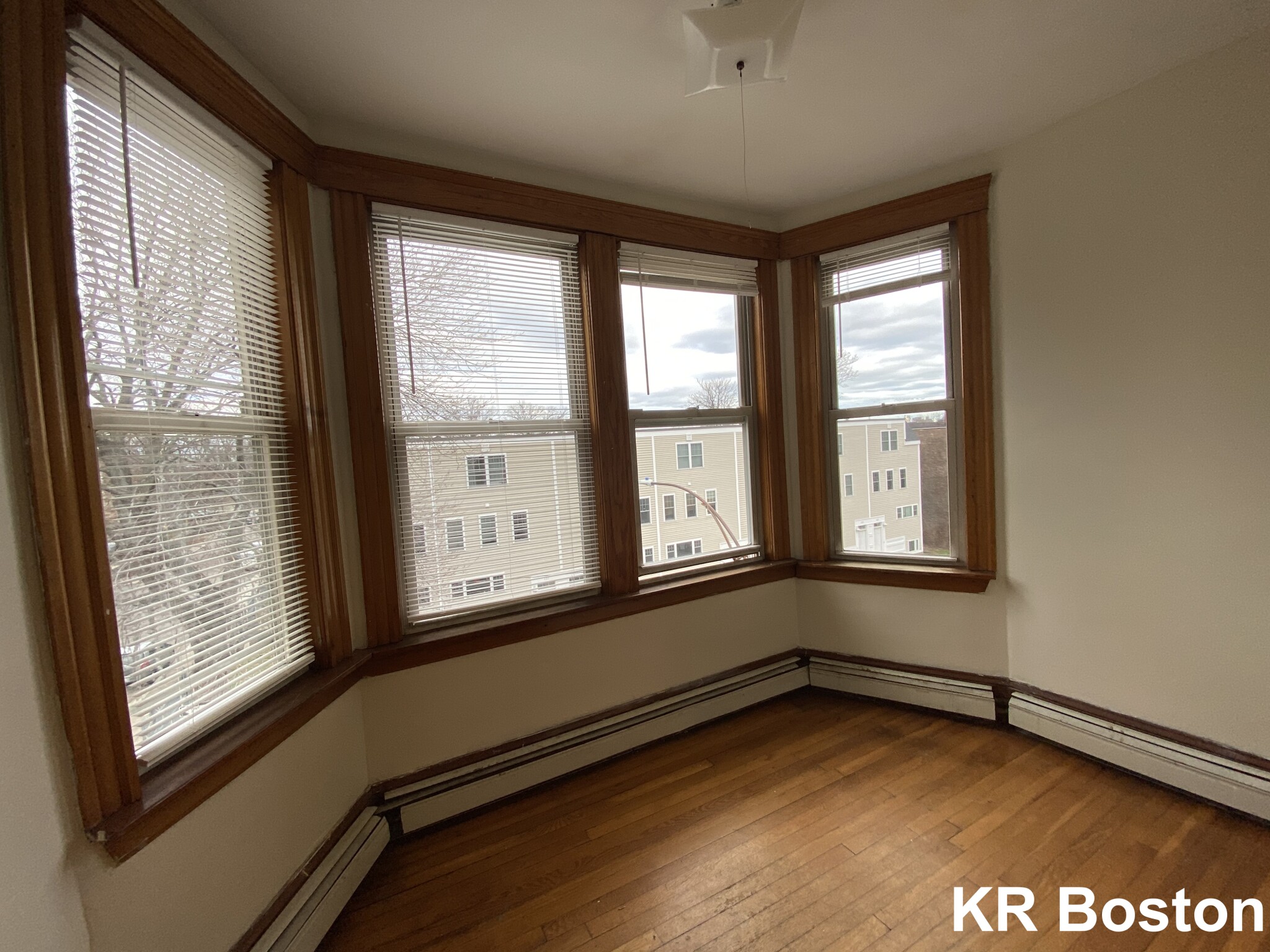 132 Glenville Ave, Allston