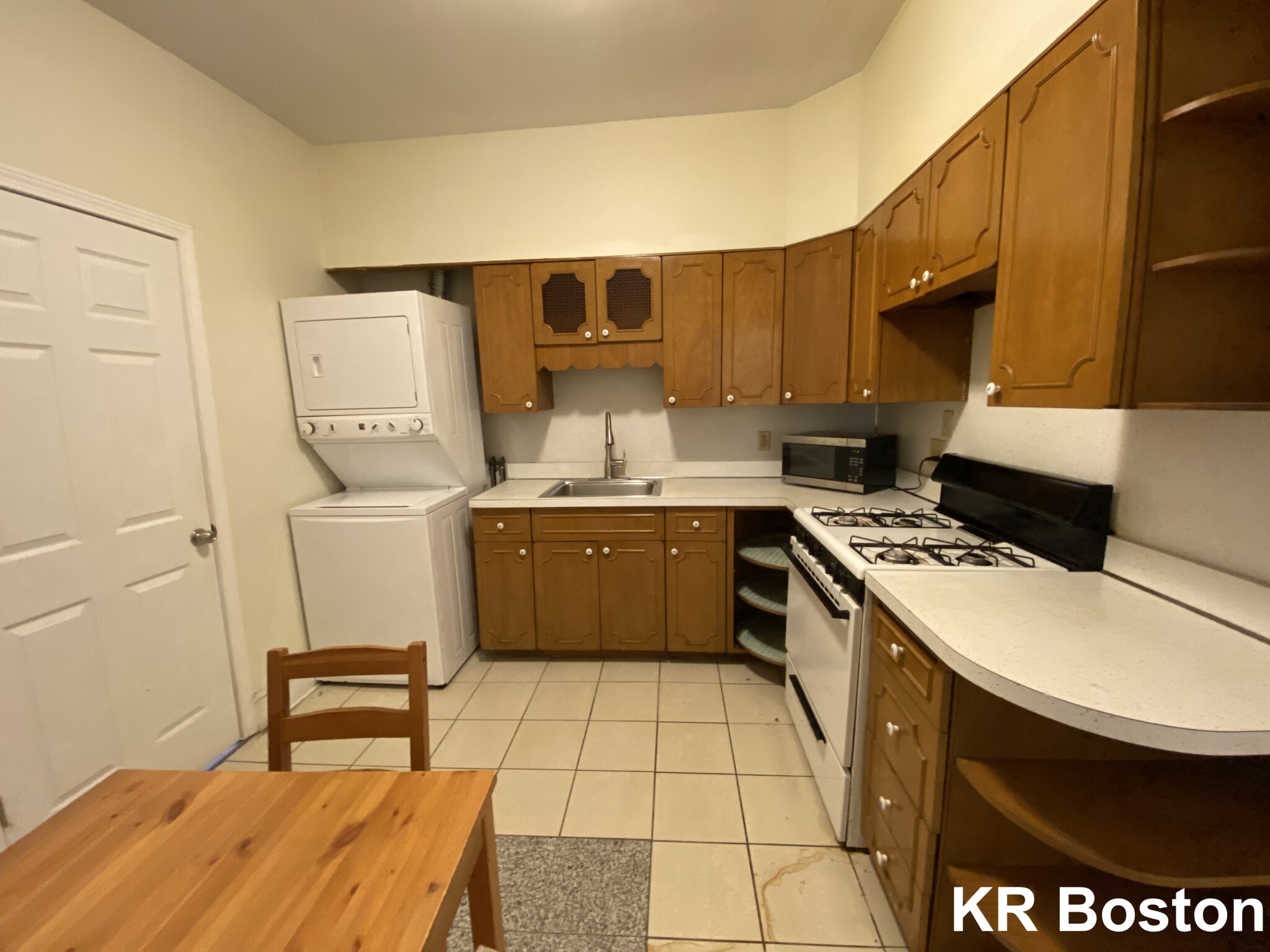 1232 Beacon St, Coolidge Corner