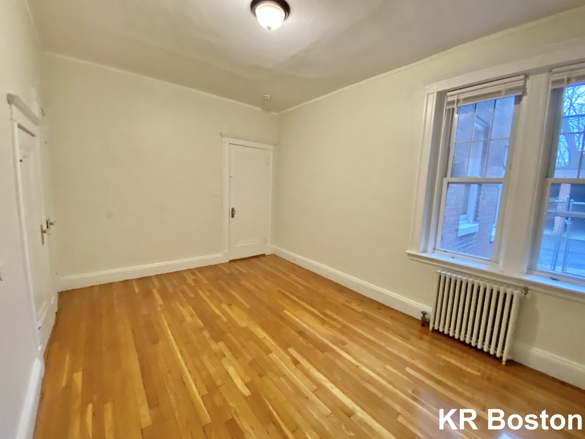 724 Washington St, Washington Square