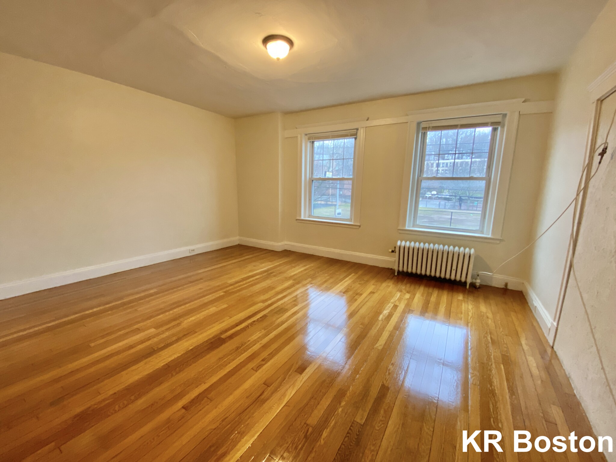 724 Washington St, Washington Square