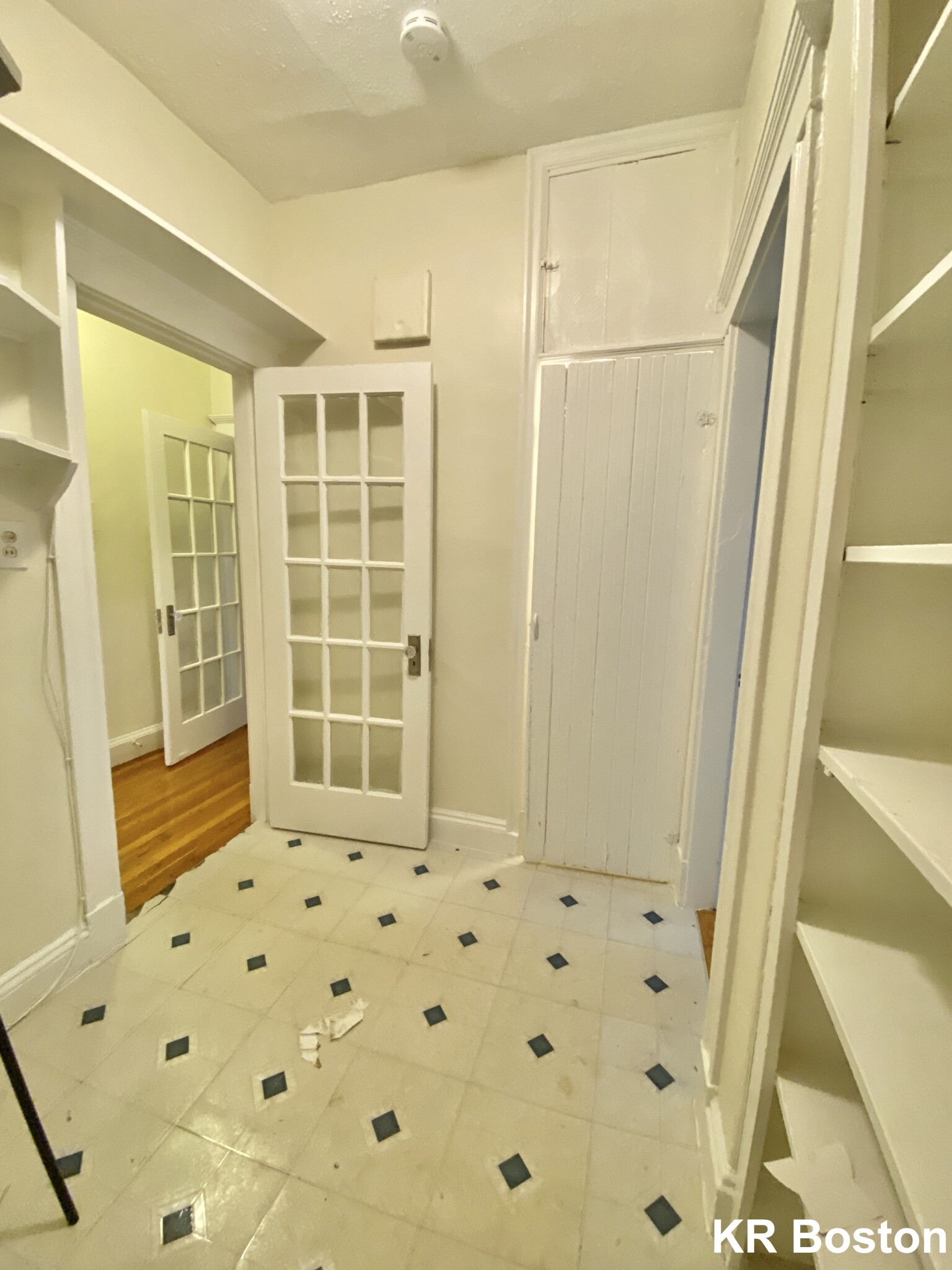 724 Washington St, Washington Square