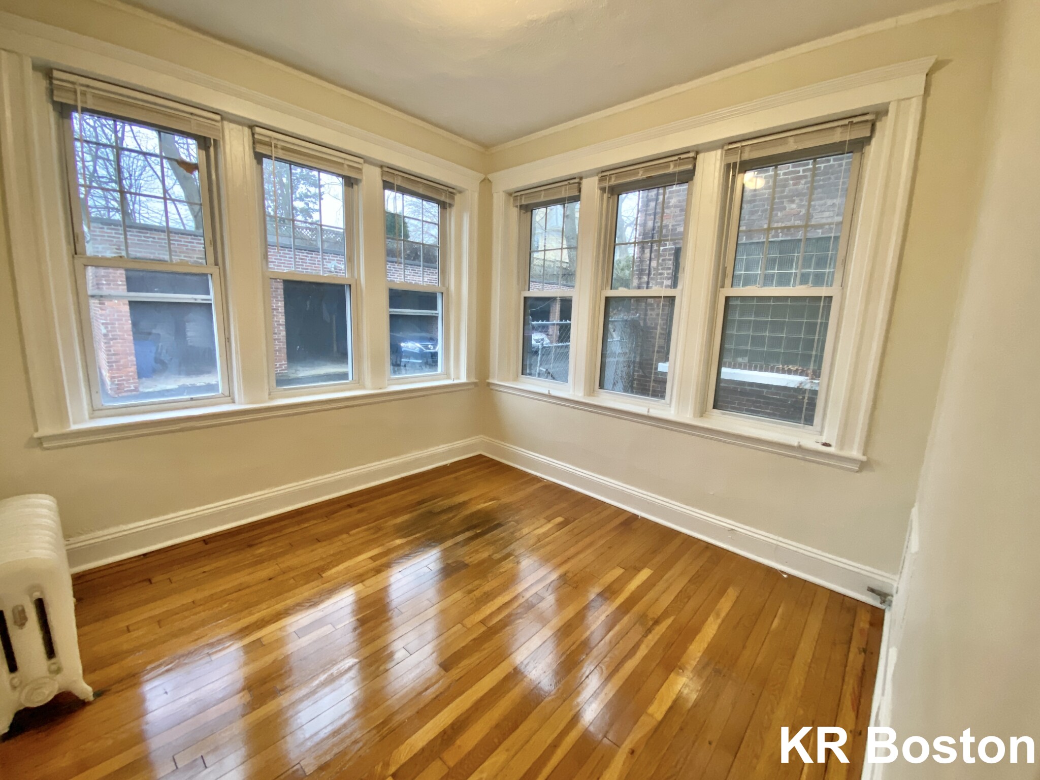 724 Washington St, Washington Square