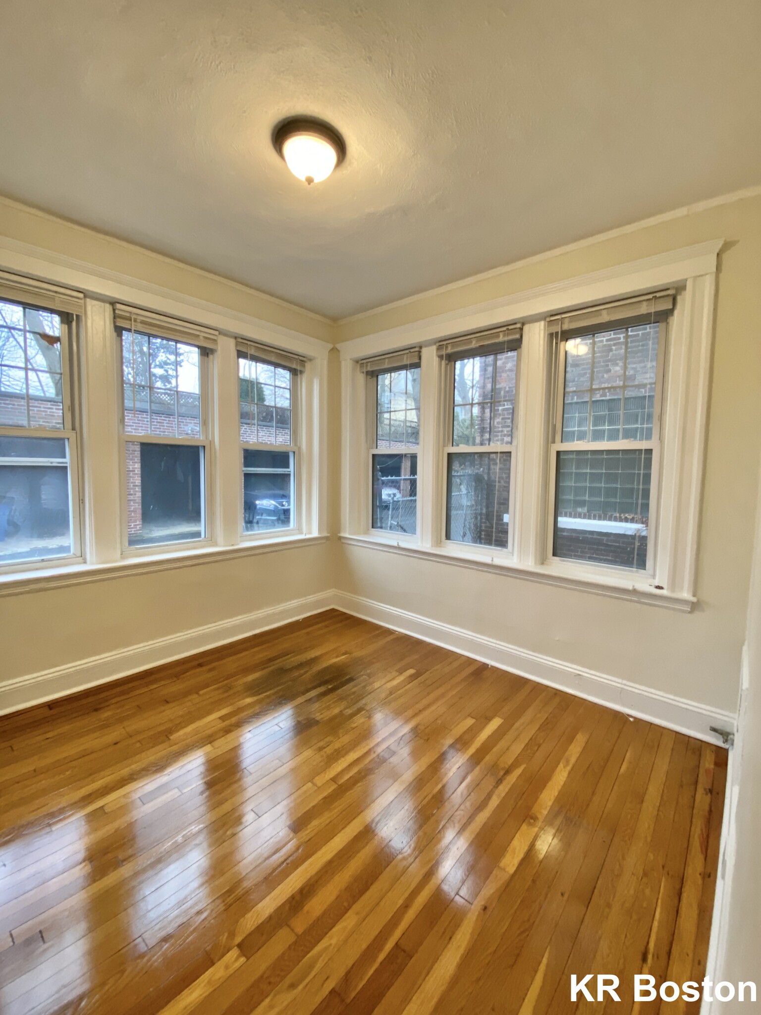 724 Washington St, Washington Square