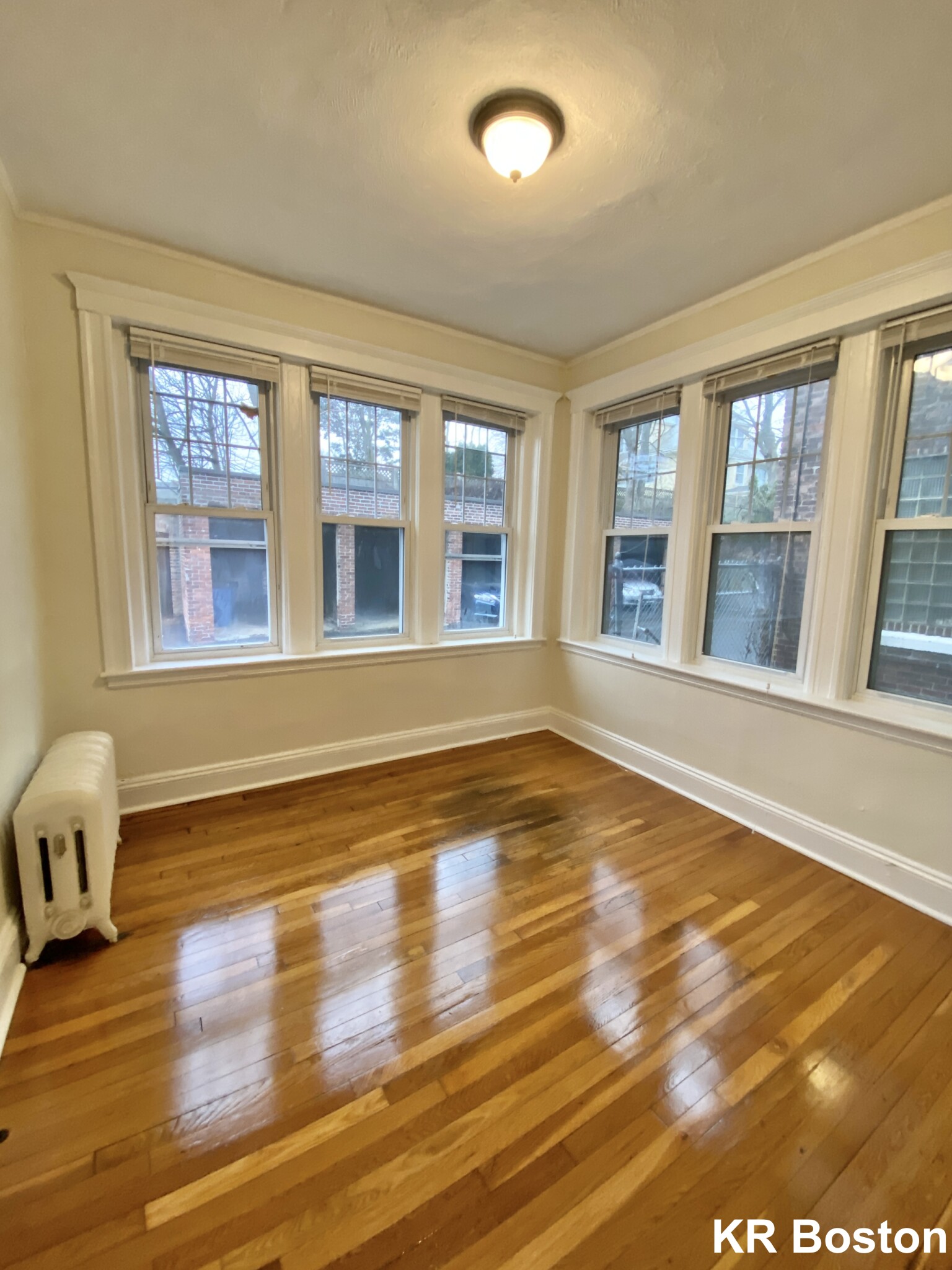 724 Washington St, Washington Square