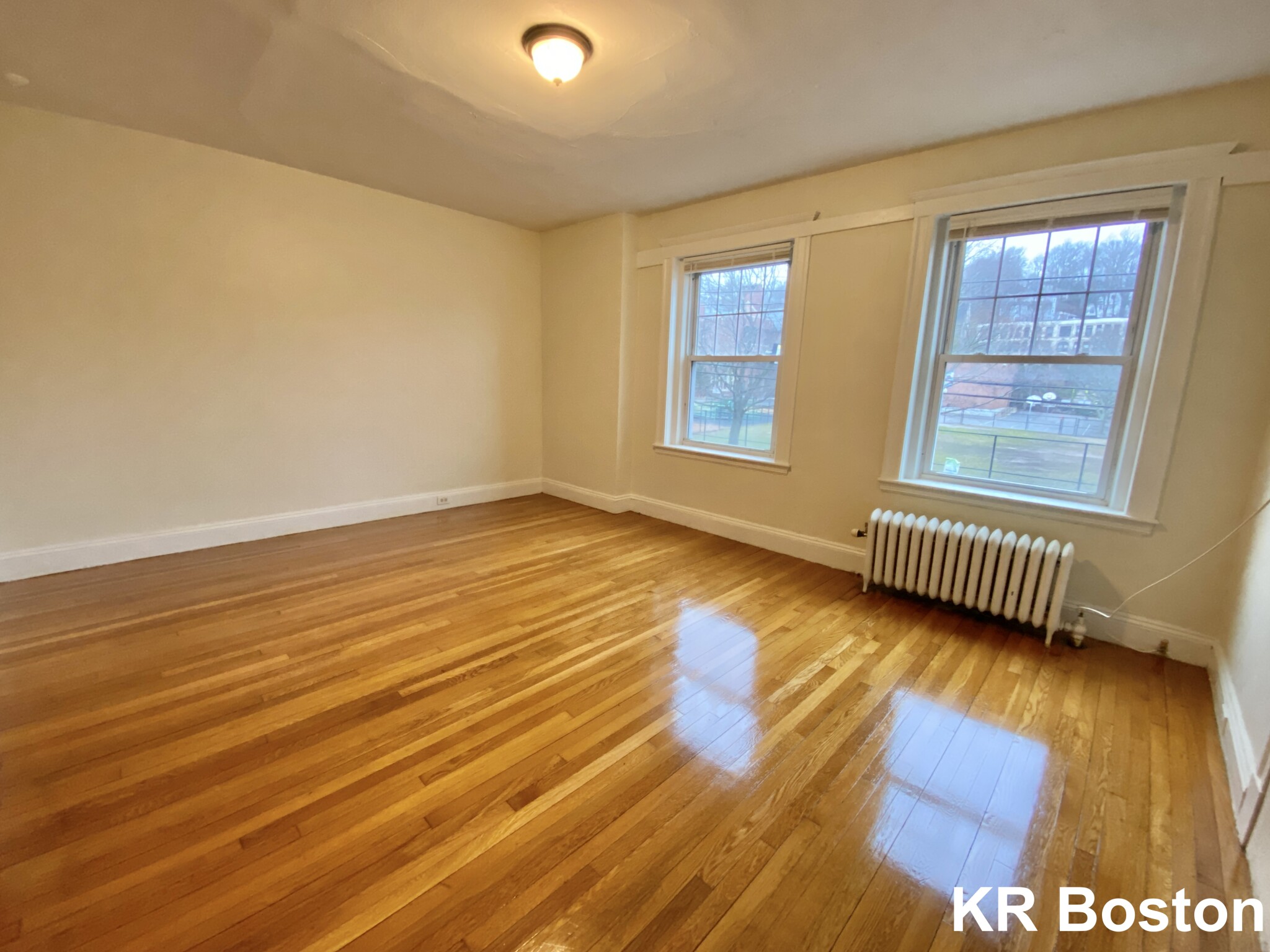 724 Washington St, Washington Square