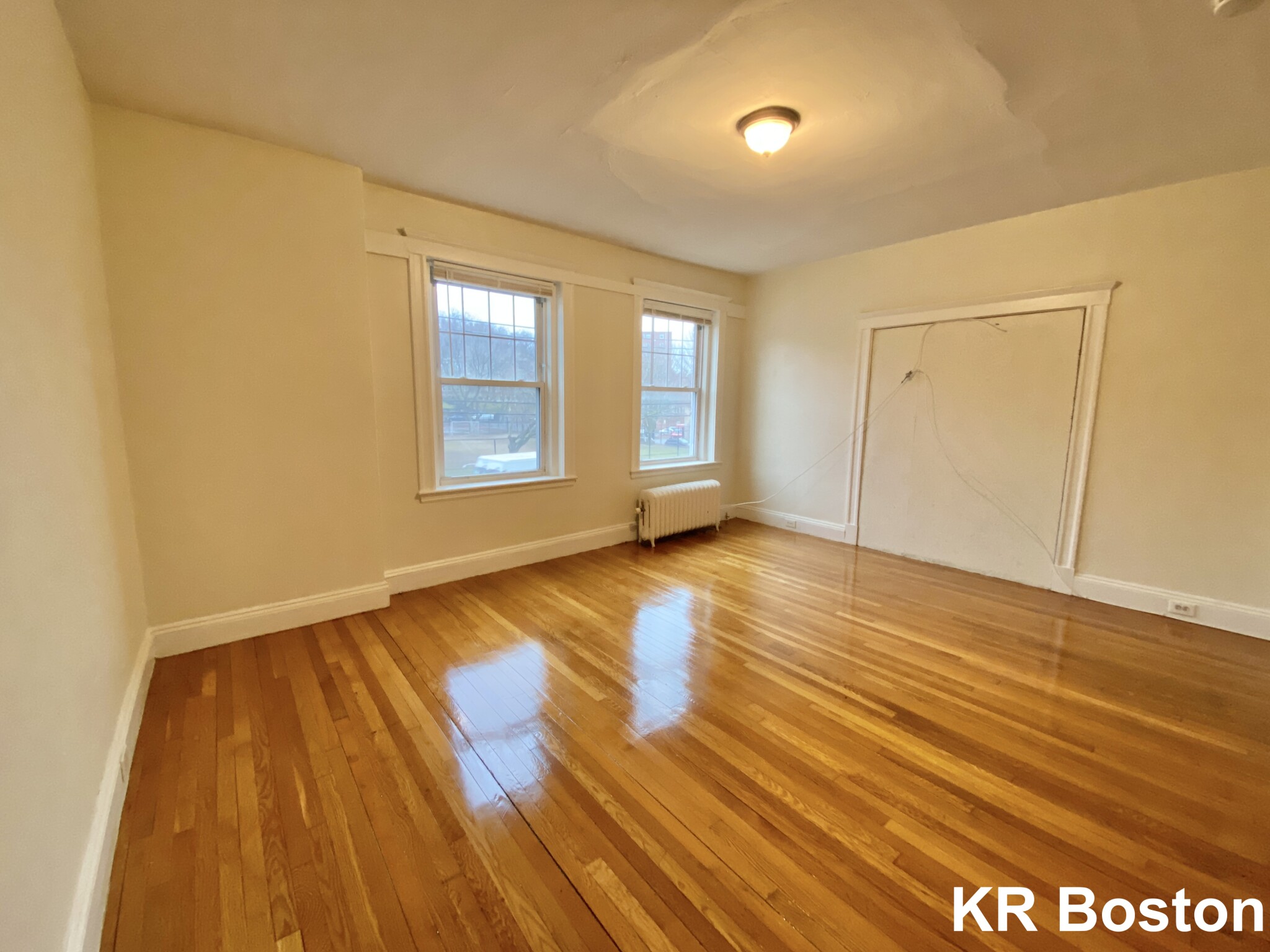 724 Washington St, Washington Square