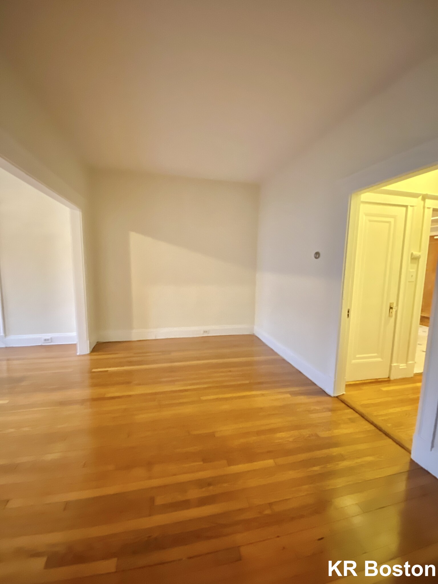 724 Washington St, Washington Square