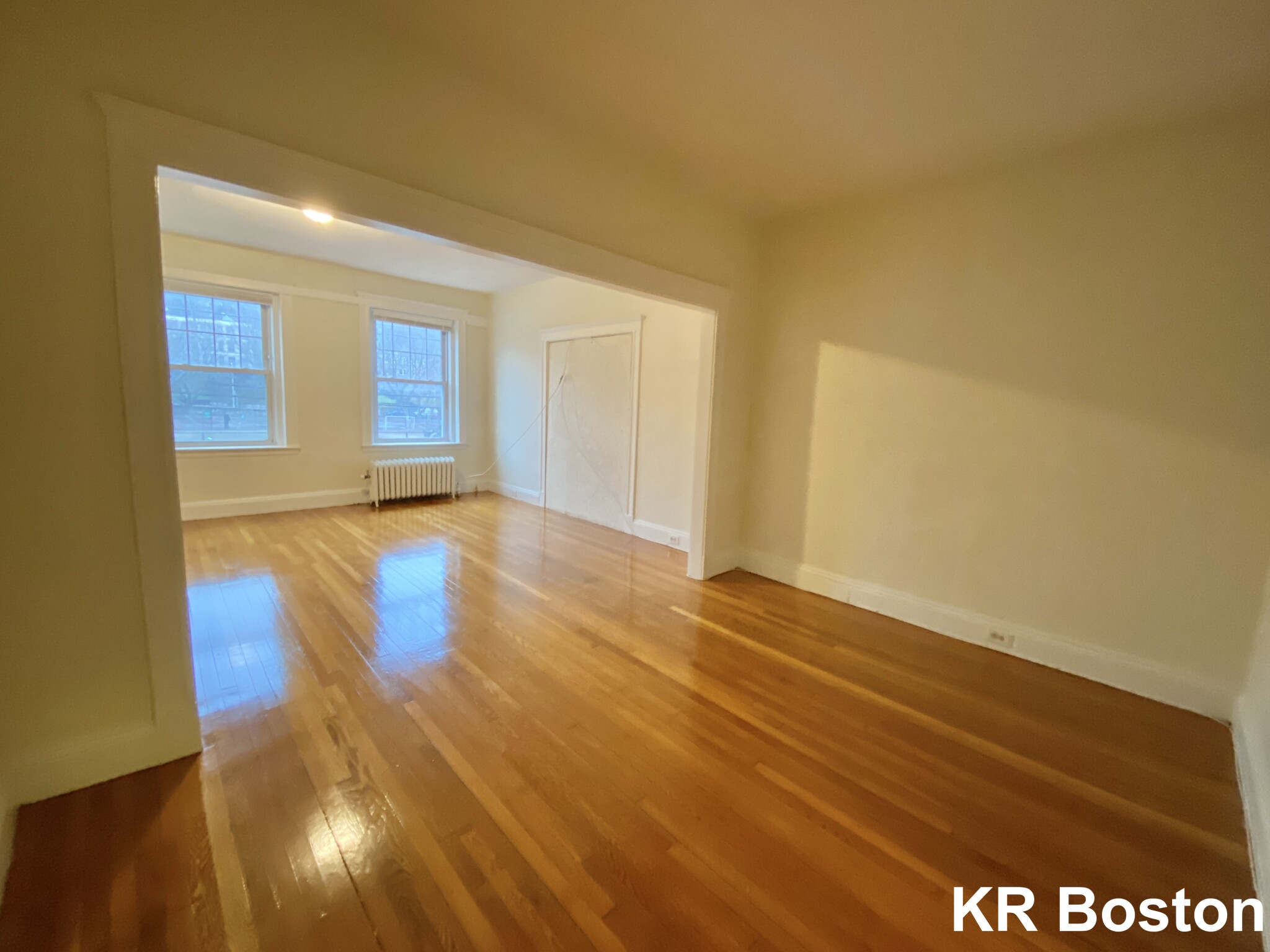 724 Washington St, Washington Square