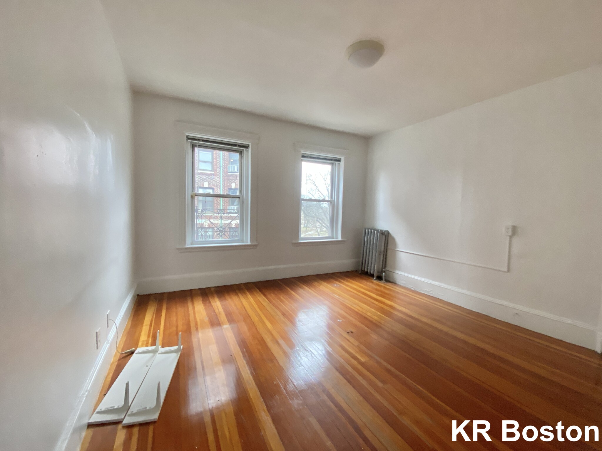 2 bed, 1 bath apartment for rent at 64 Hemenway St Unit 22, Fenway — photo 2 of 12