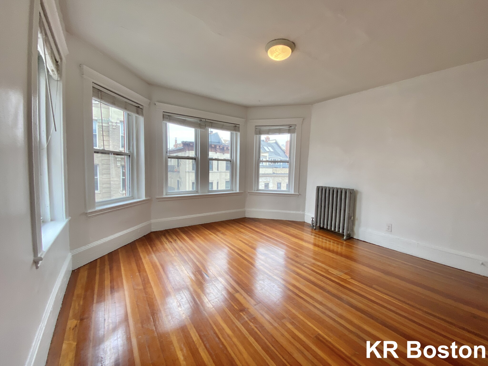 2 bed, 1 bath apartment for rent at 64 Hemenway St Unit 22, Fenway — photo 9 of 12