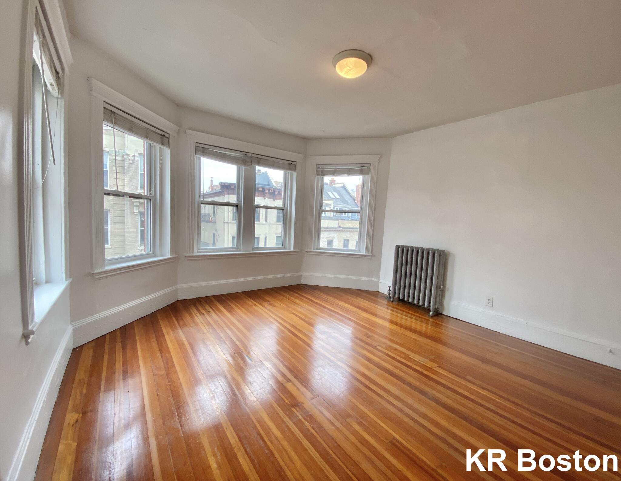 2 bed, 1 bath apartment for rent at 64 Hemenway St Unit 22, Fenway — photo 8 of 12