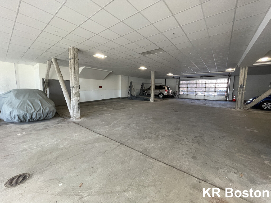 601 Albany St, South End