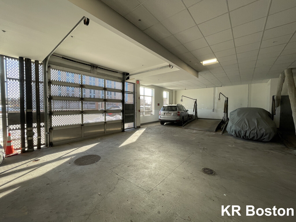 601 Albany St, South End