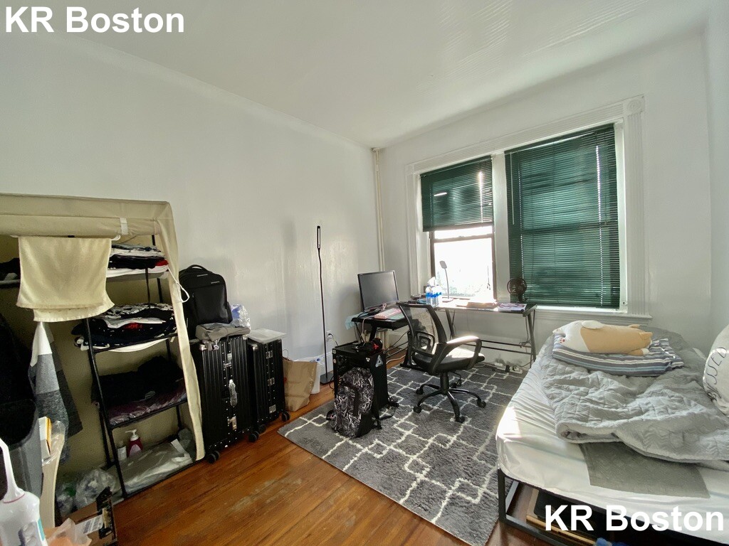 239 Harvard Ave, Allston