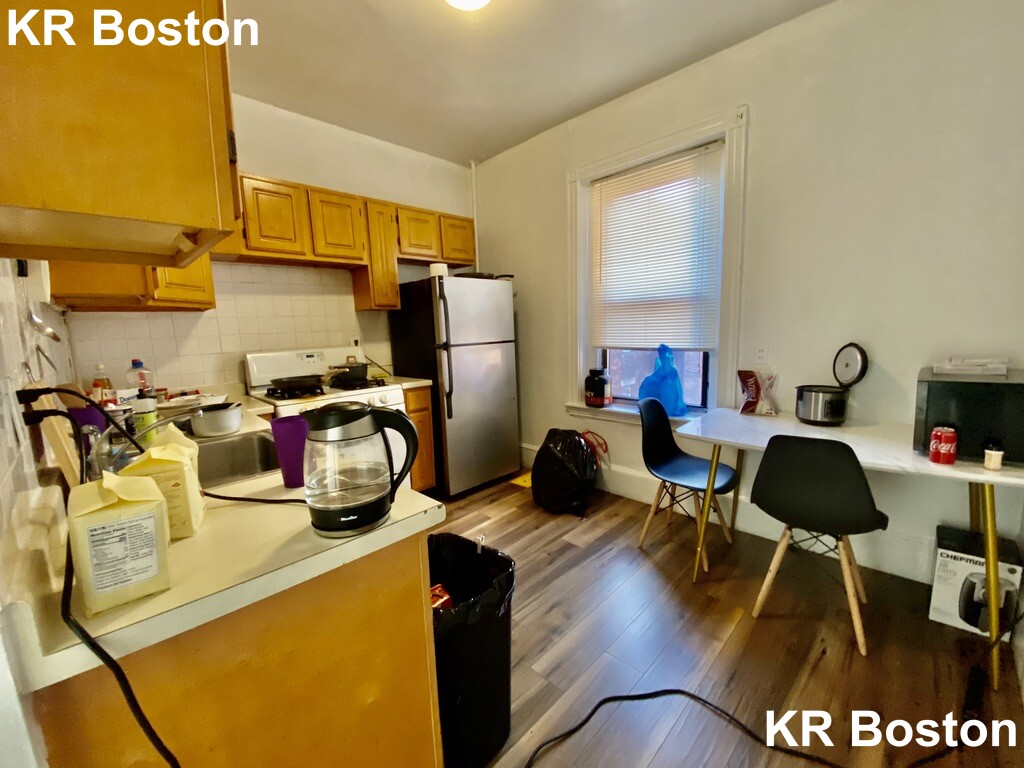 239 Harvard Ave, Allston