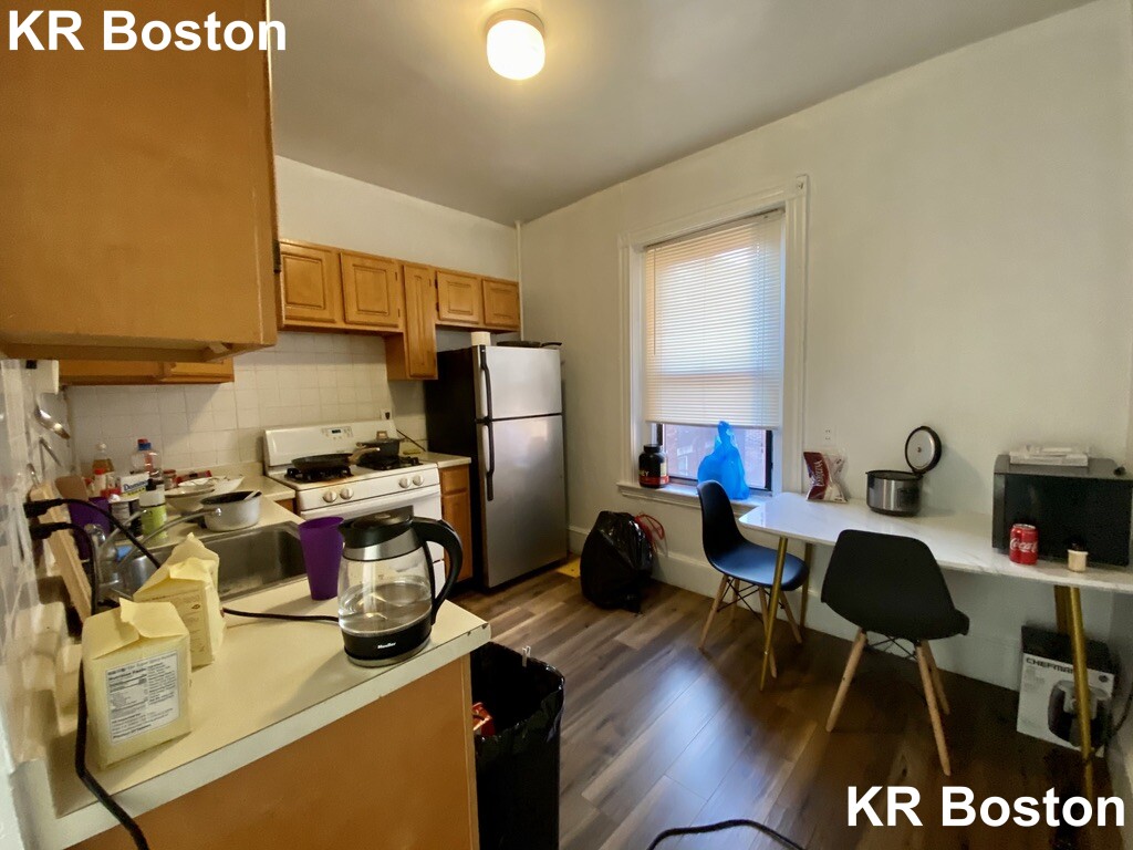 239 Harvard Ave, Allston