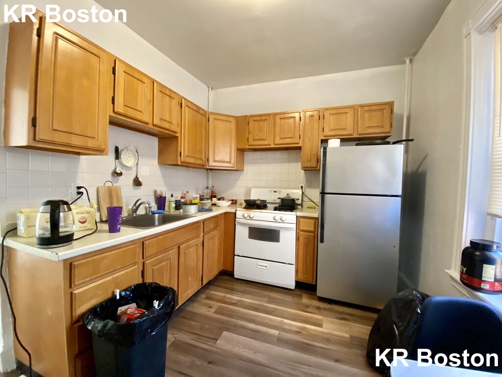 239 Harvard Ave, Allston