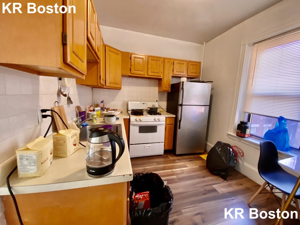 239 Harvard Ave, Allston