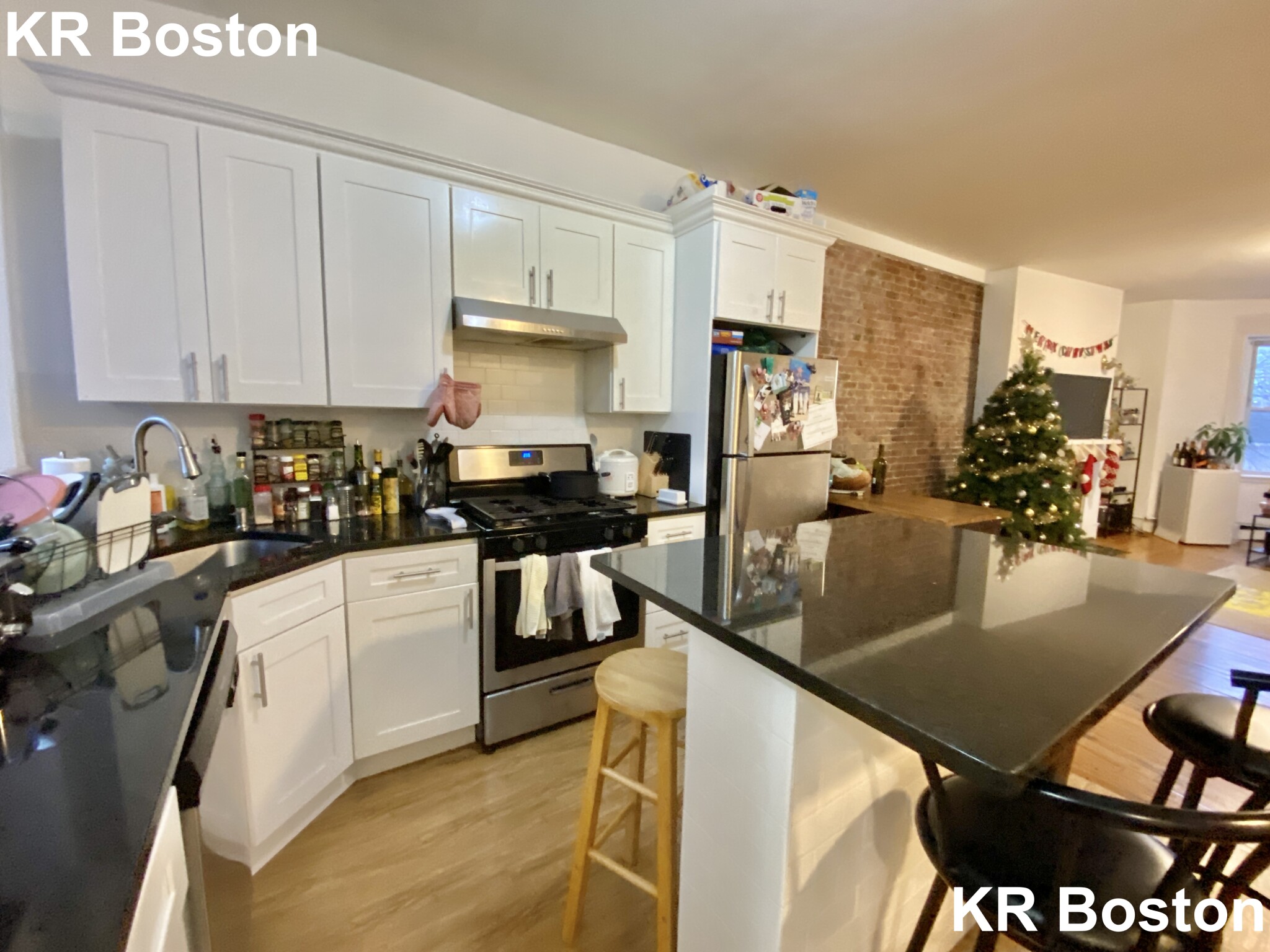 526 Harvard St, Coolidge Corner